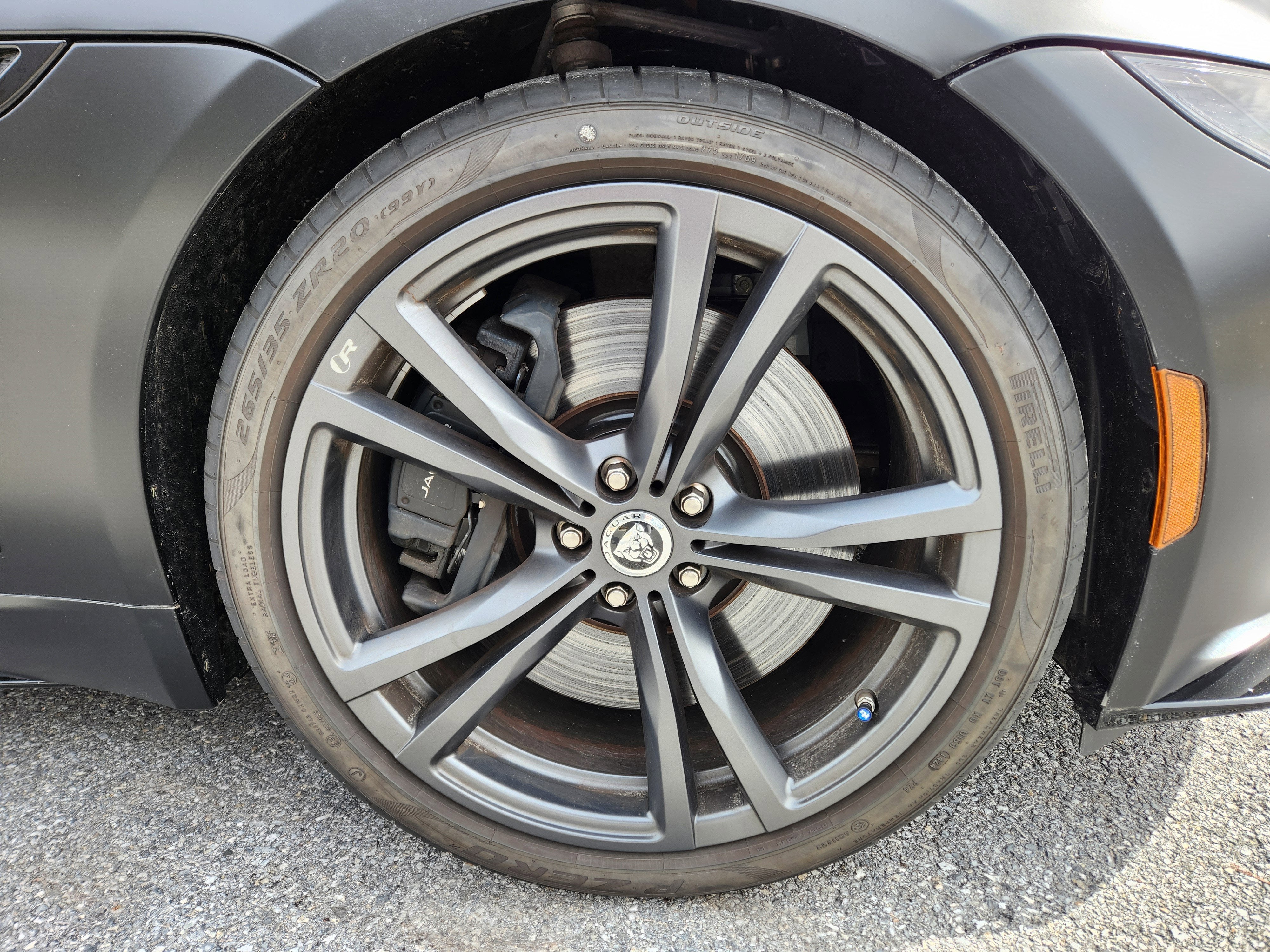 2024 Jaguar F-TYPE P575 R75