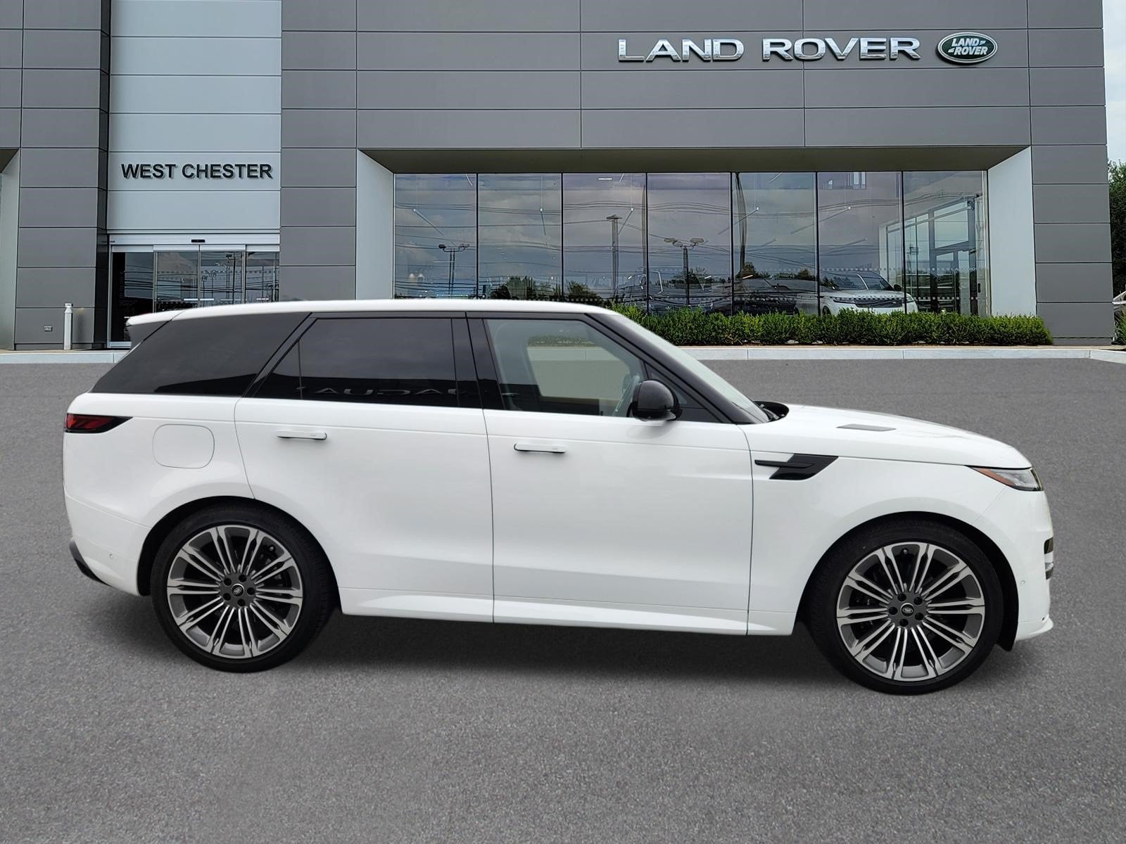 2025 Land Rover Range Rover Sport Plug-in Hybrid Dynamic SE