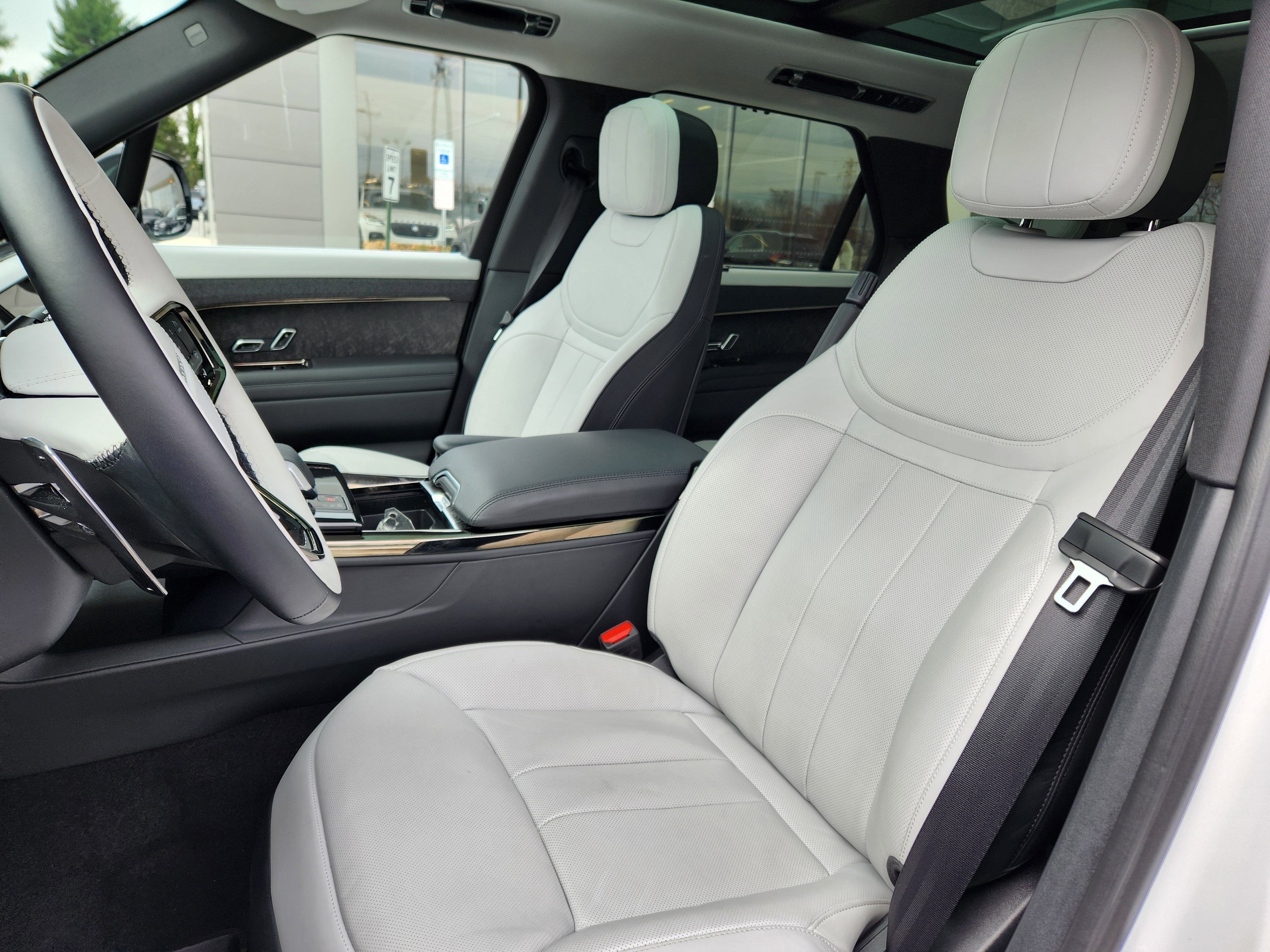 2025 Land Rover Range Rover Sport Dynamic SE