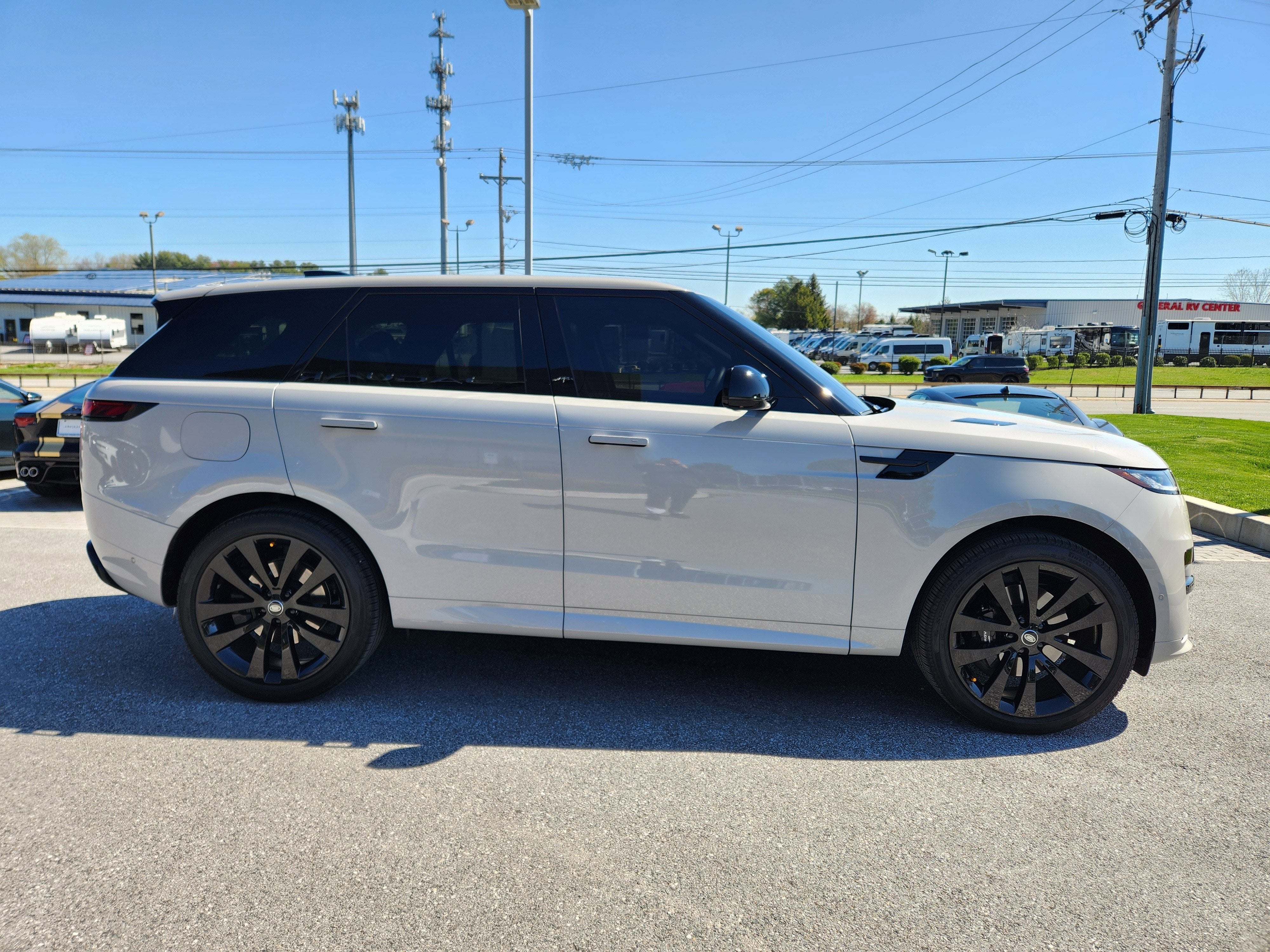 2025 Land Rover Range Rover Sport Dynamic SE