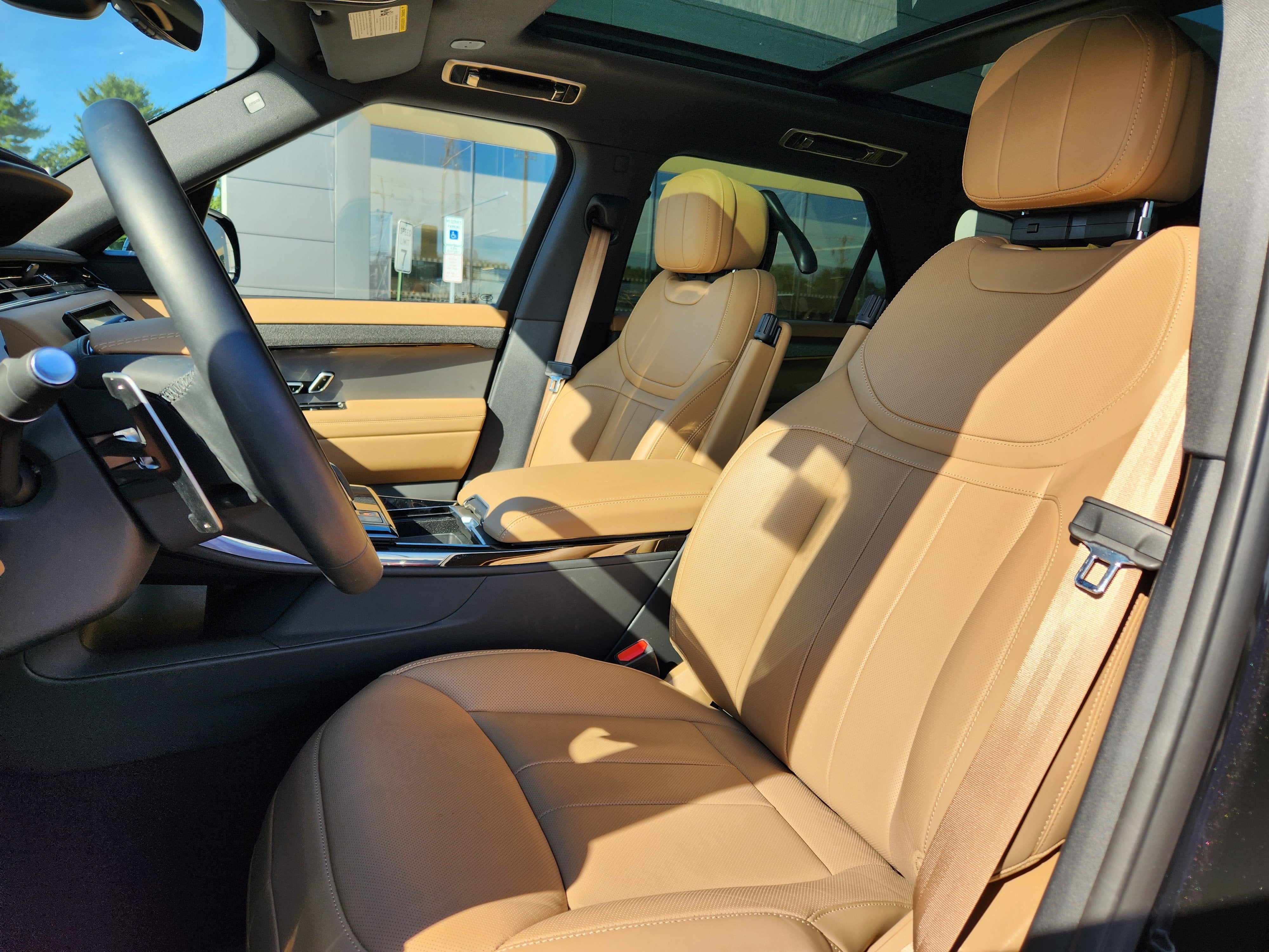 2026 Land Rover Range Rover Sport SE