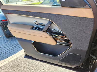 2026 Land Rover Range Rover Sport SE