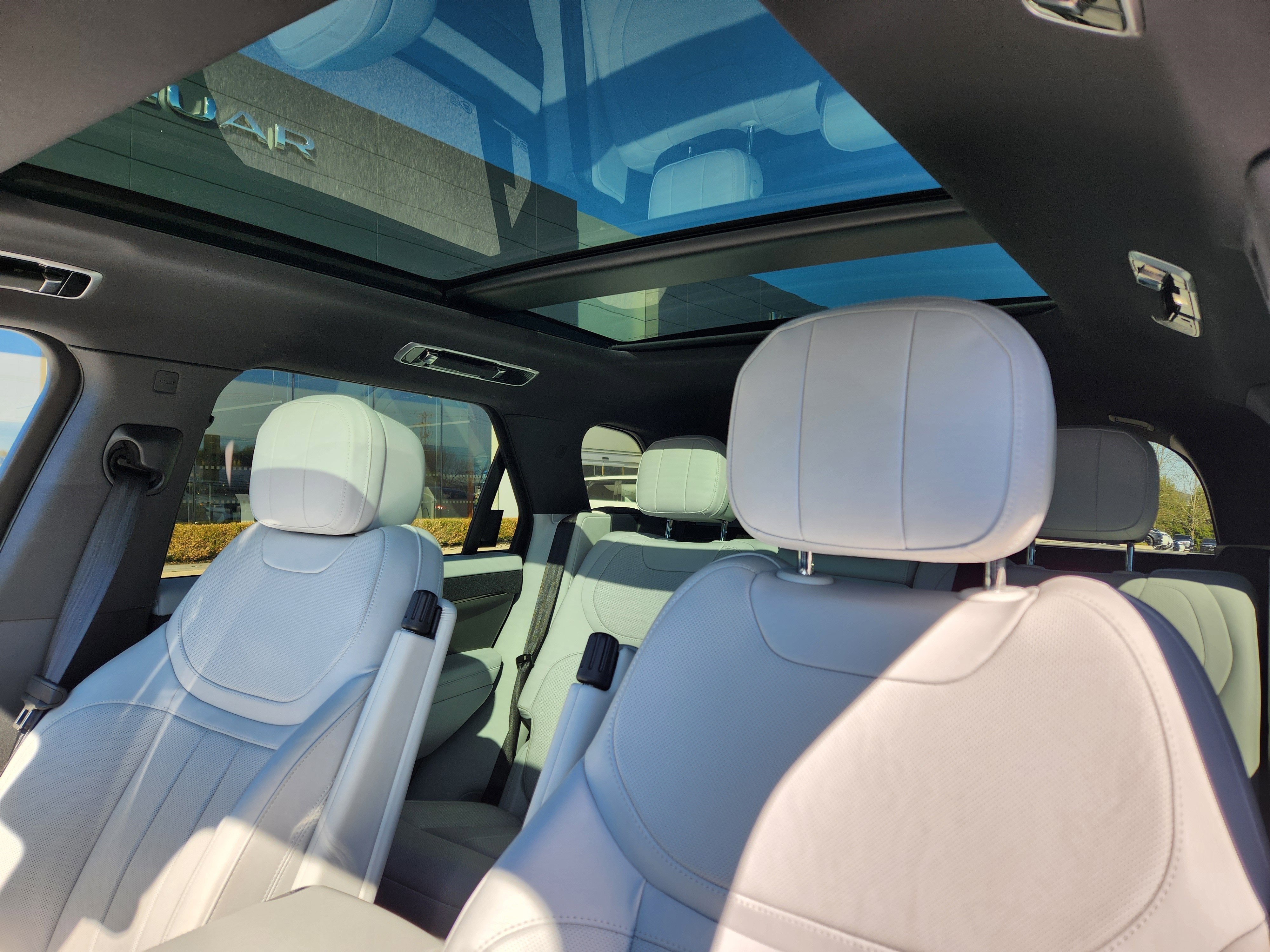 2024 Land Rover Range Rover Sport SE