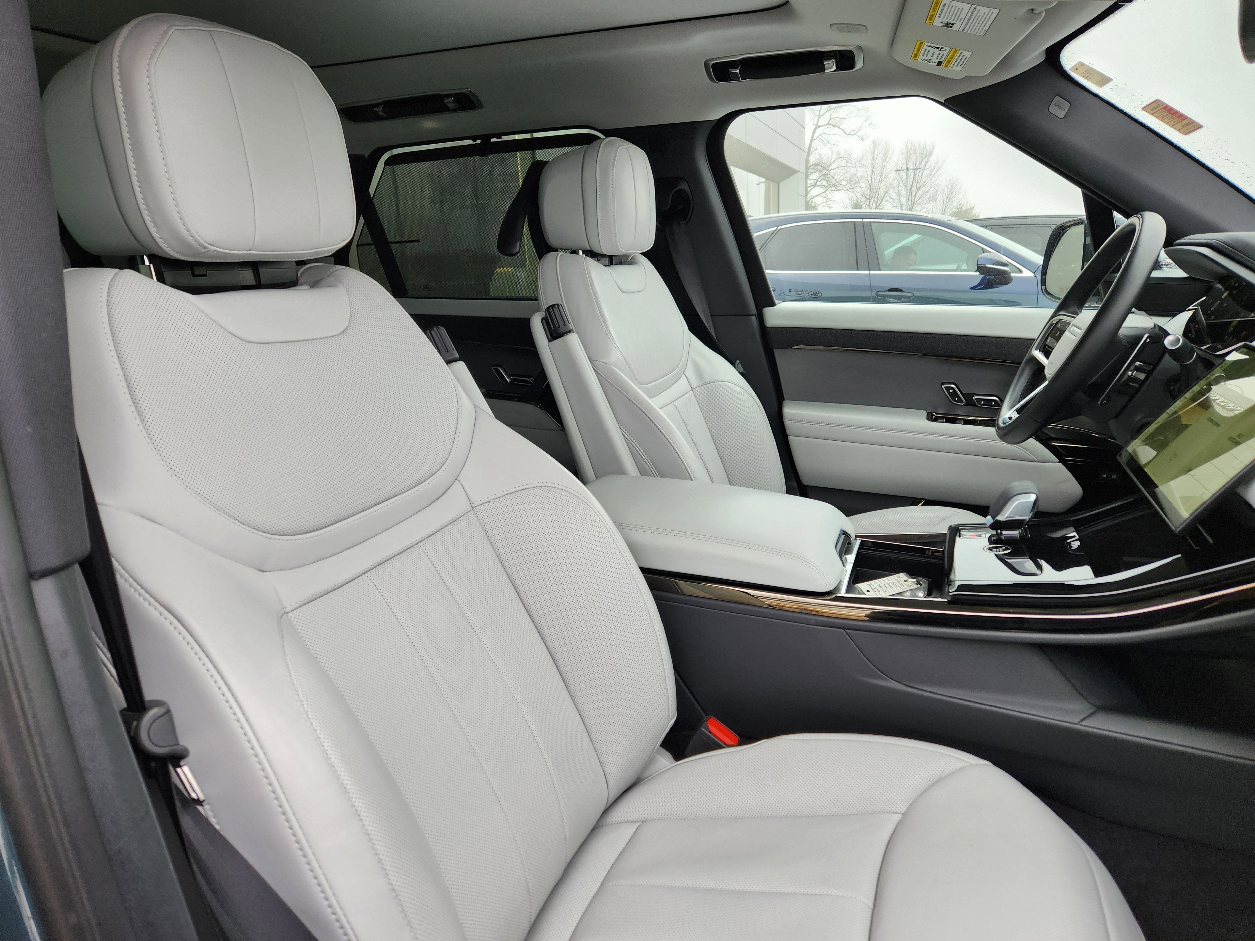 2024 Land Rover Range Rover Sport SE