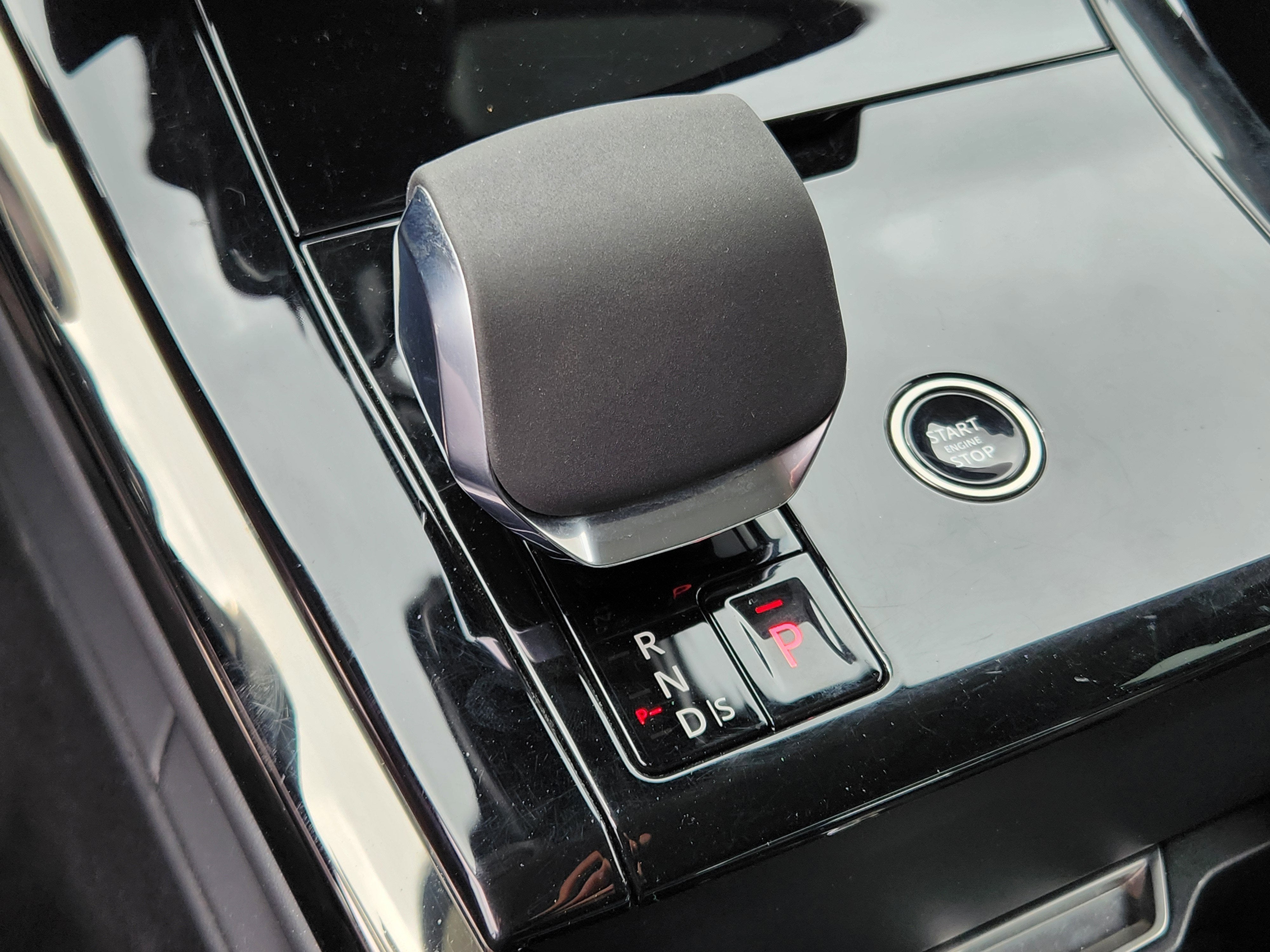 2024 Land Rover Range Rover Sport SE