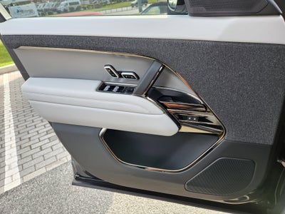 2025 Land Rover Range Rover Sport SE