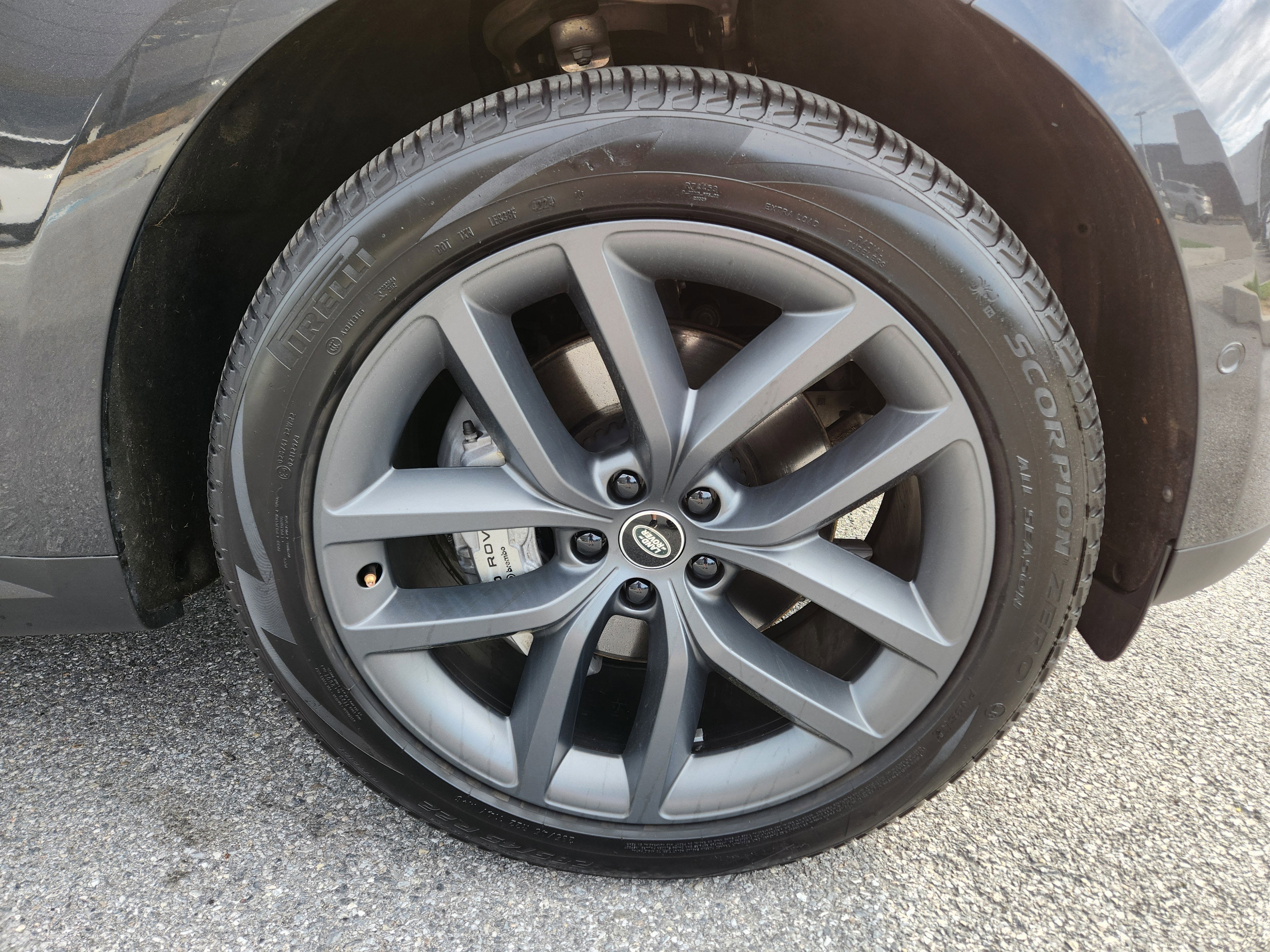 2025 Land Rover Range Rover Sport SE