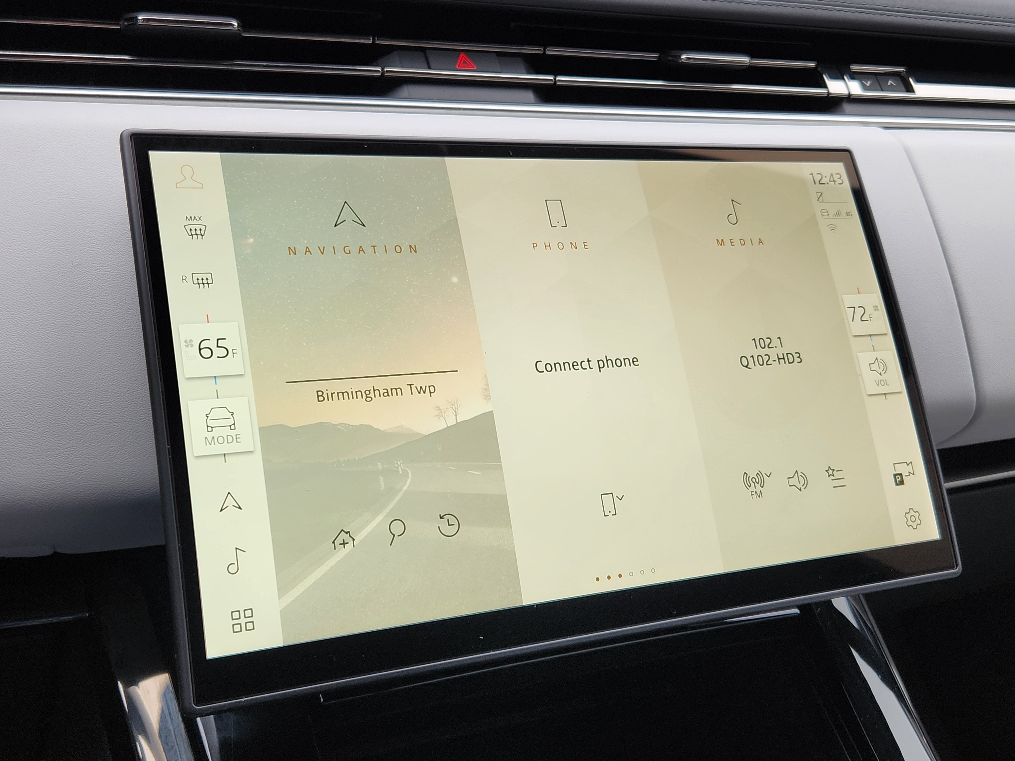 2025 Land Rover Range Rover Sport SE