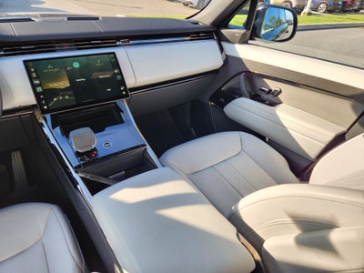 2026 Land Rover Range Rover Sport SE