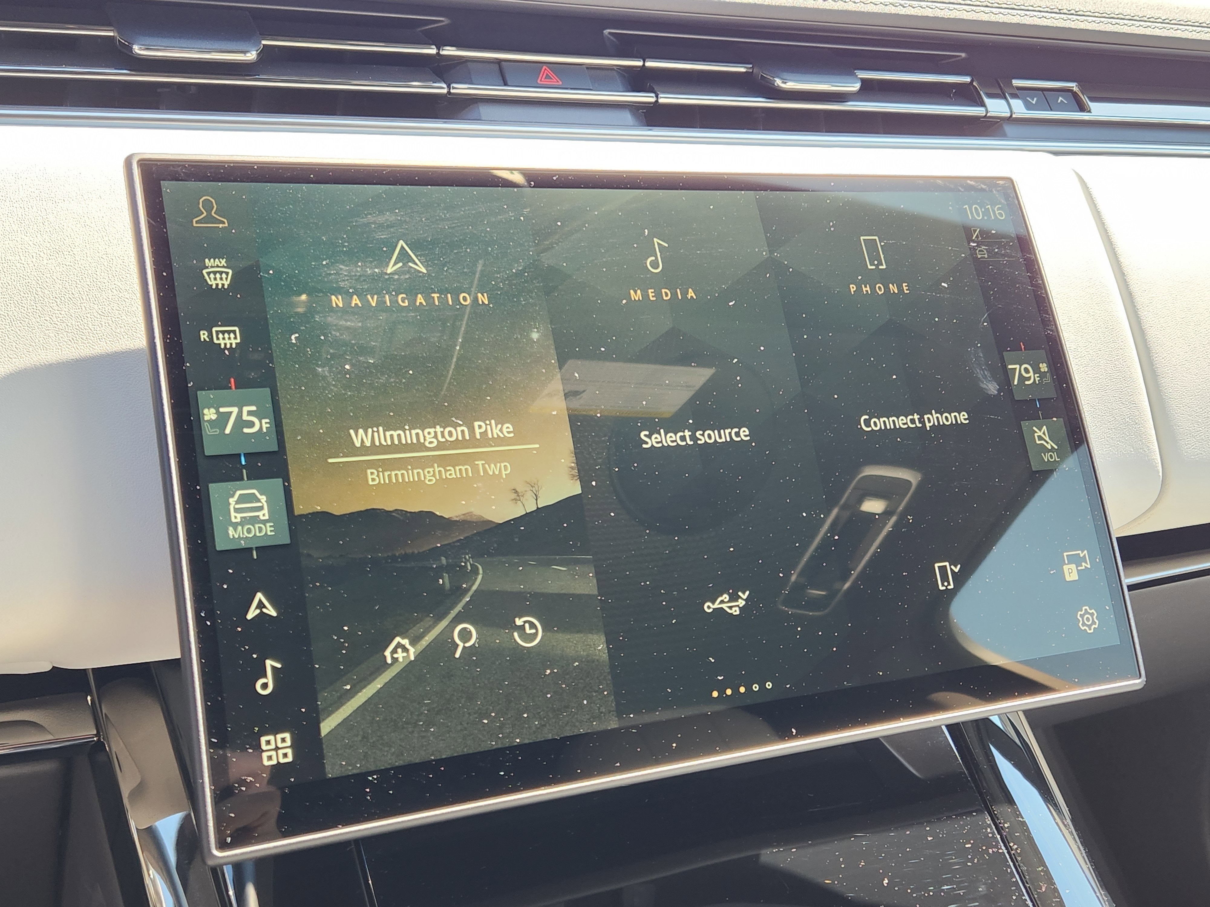 2026 Land Rover Range Rover Sport SE