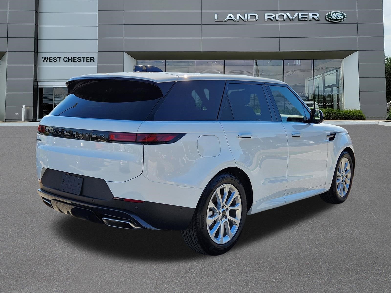 2026 Land Rover Range Rover Sport SE