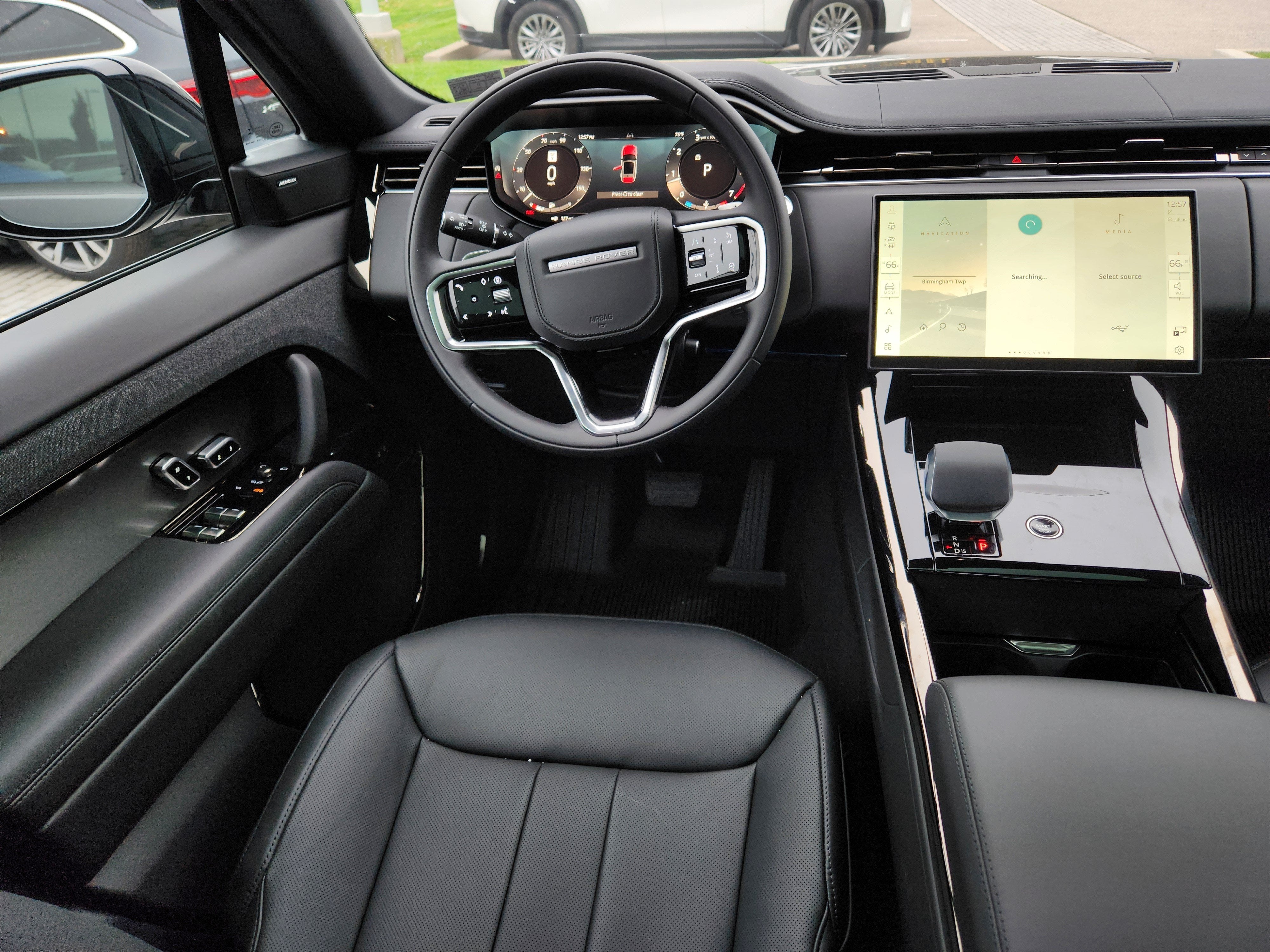 2027 Land Rover Range Rover Sport SE
