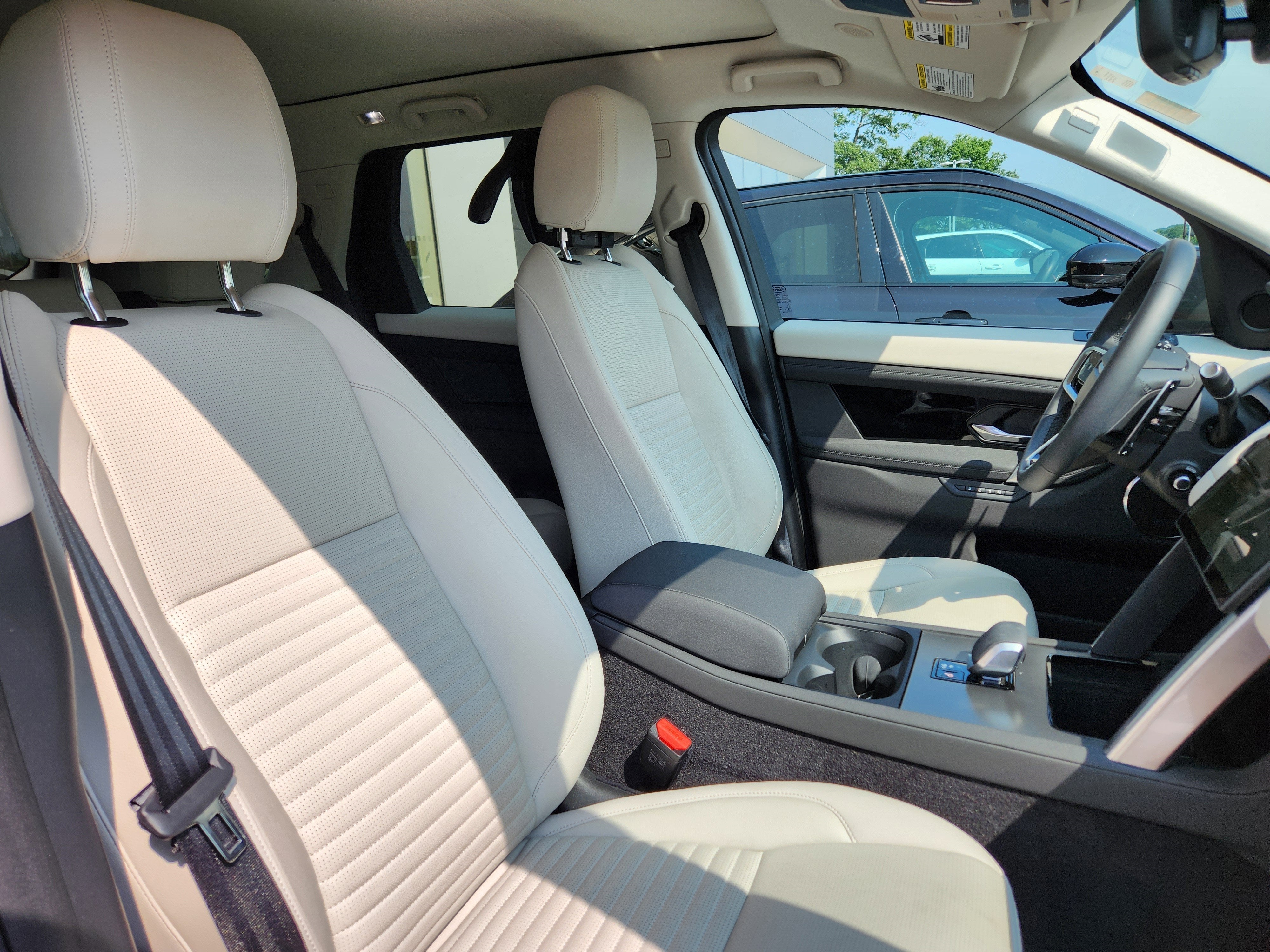 2025 Land Rover Discovery Sport S