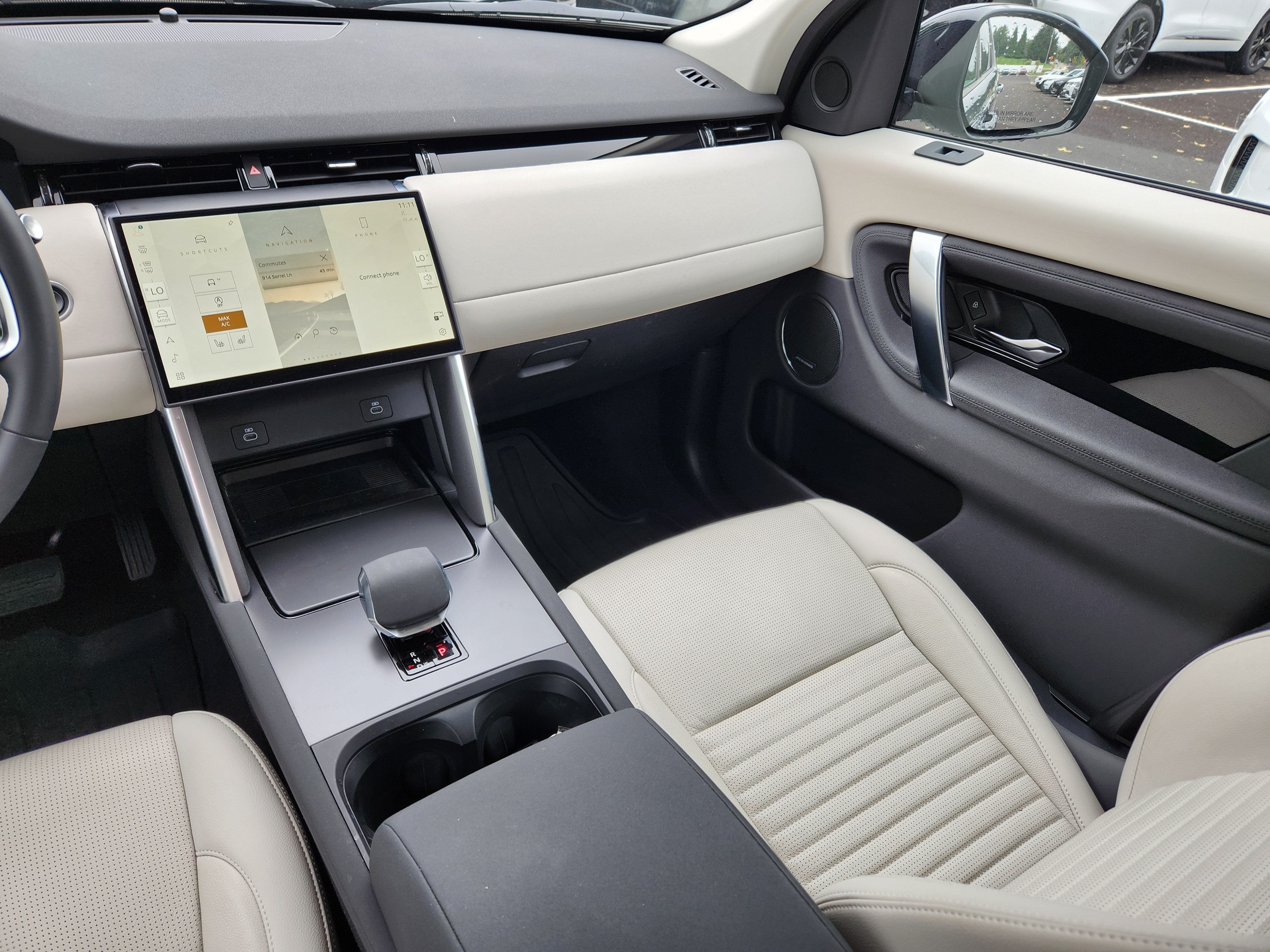 2025 Land Rover Discovery Sport S