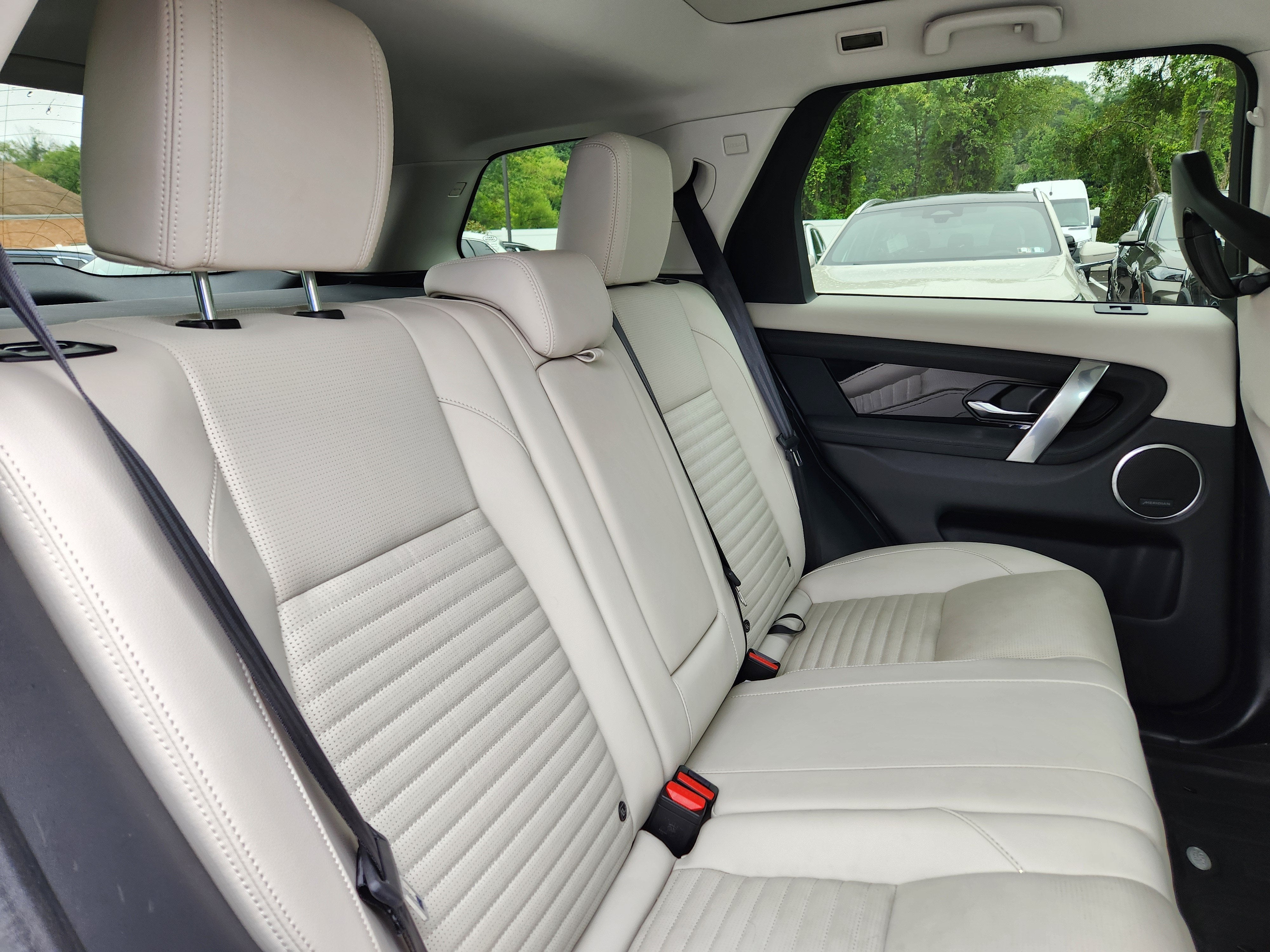 2025 Land Rover Discovery Sport S