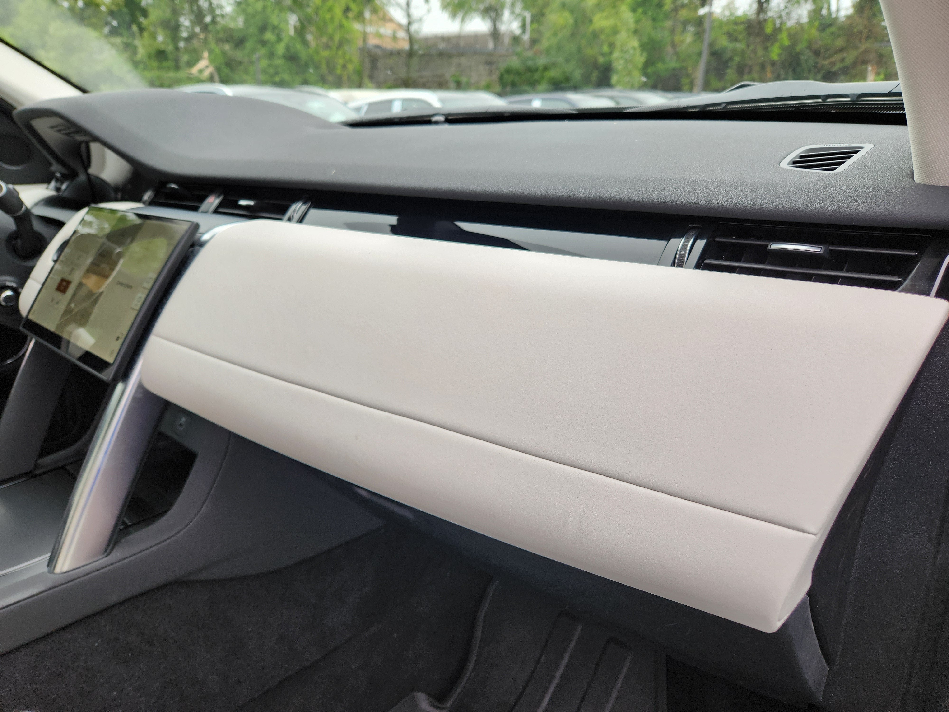 2025 Land Rover Discovery Sport S