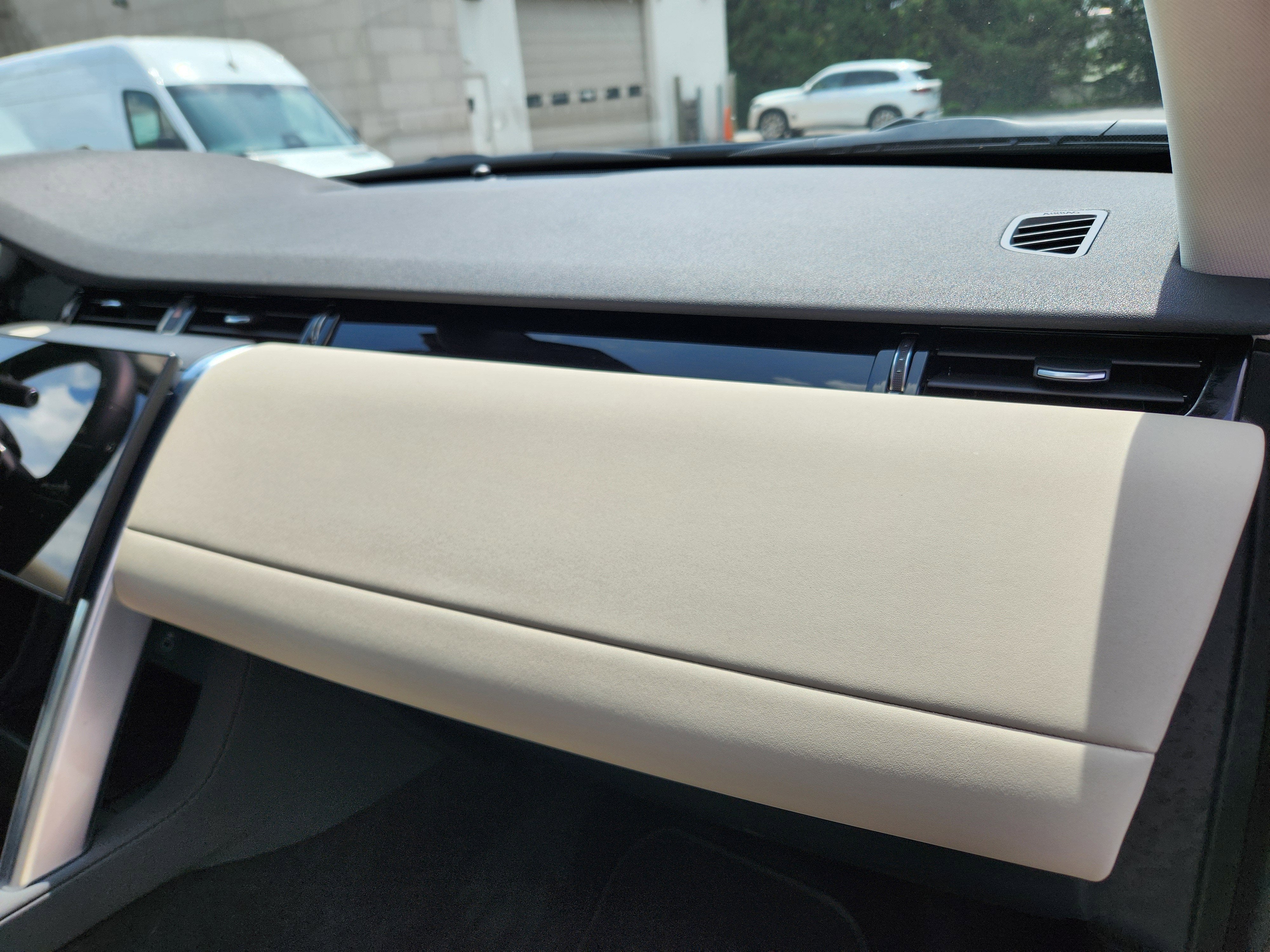 2025 Land Rover Discovery Sport S