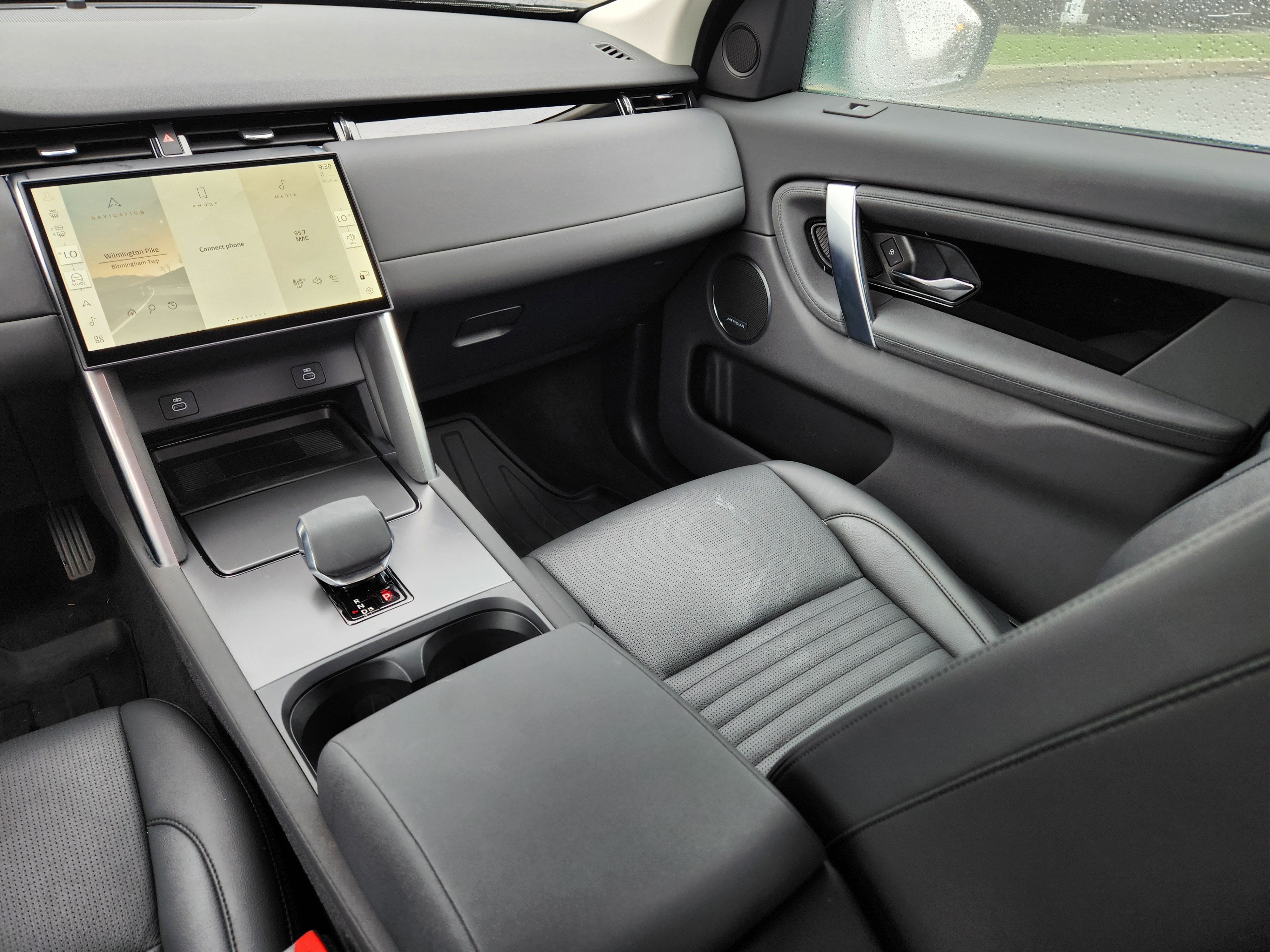 2025 Land Rover Discovery Sport S