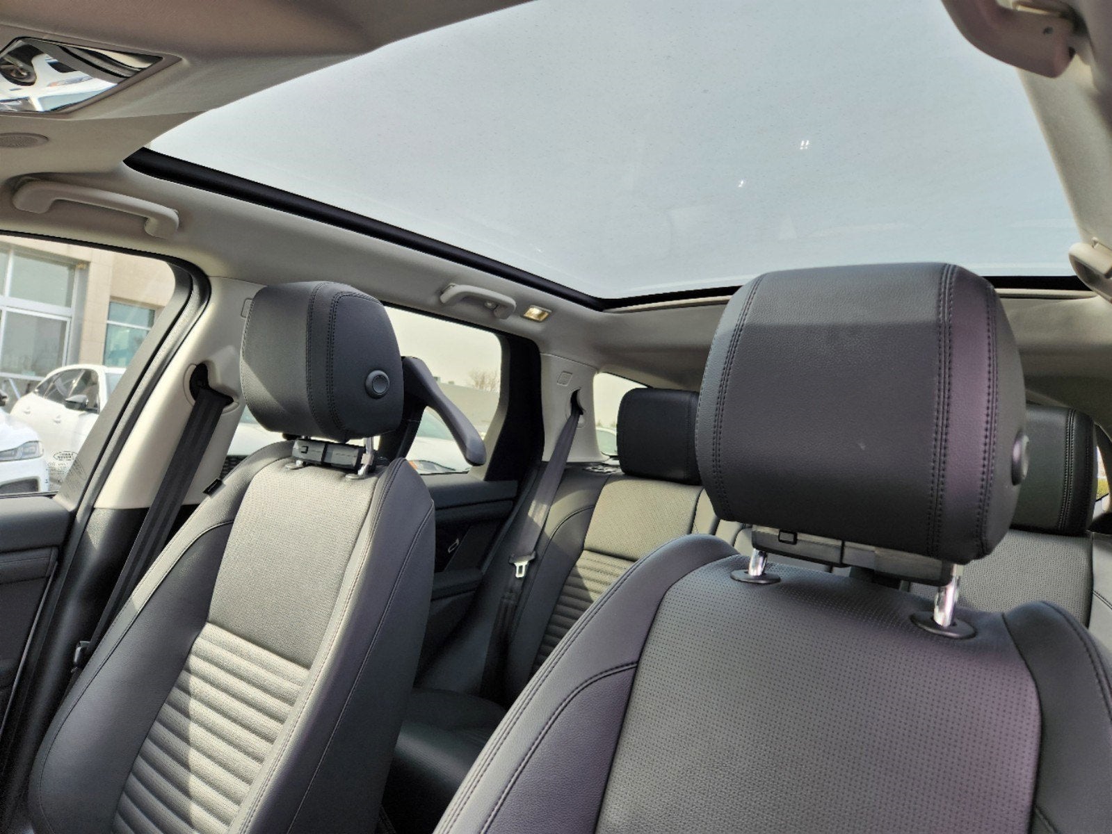 2024 Land Rover Discovery Sport S