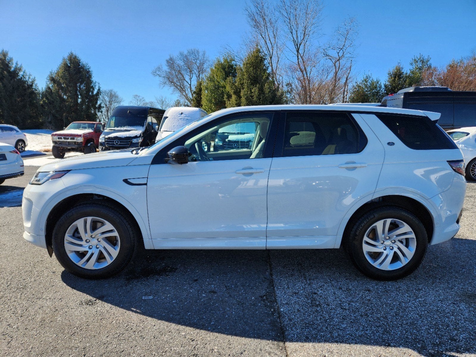 2024 Land Rover Discovery Sport S