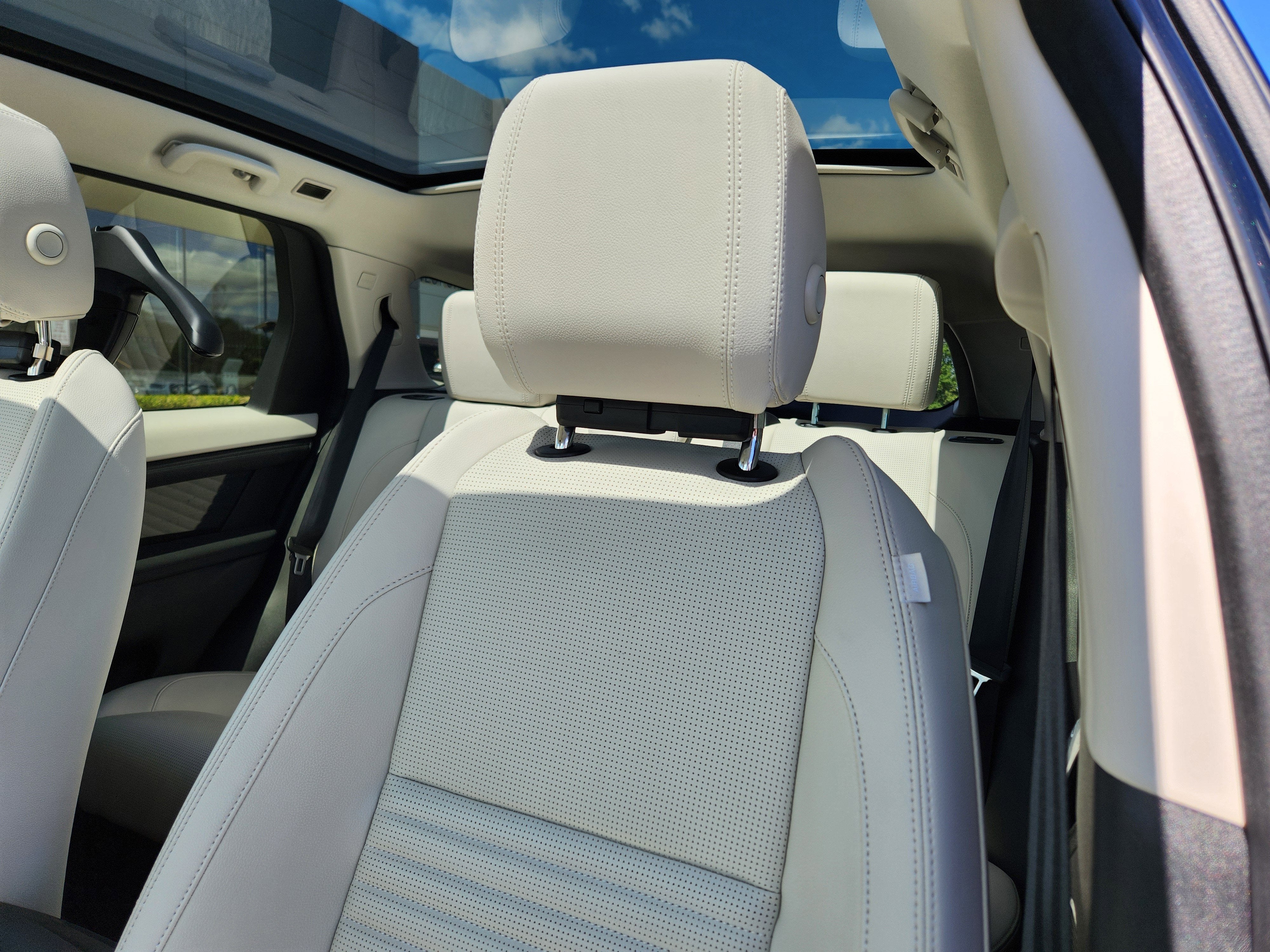 2025 Land Rover Discovery Sport S