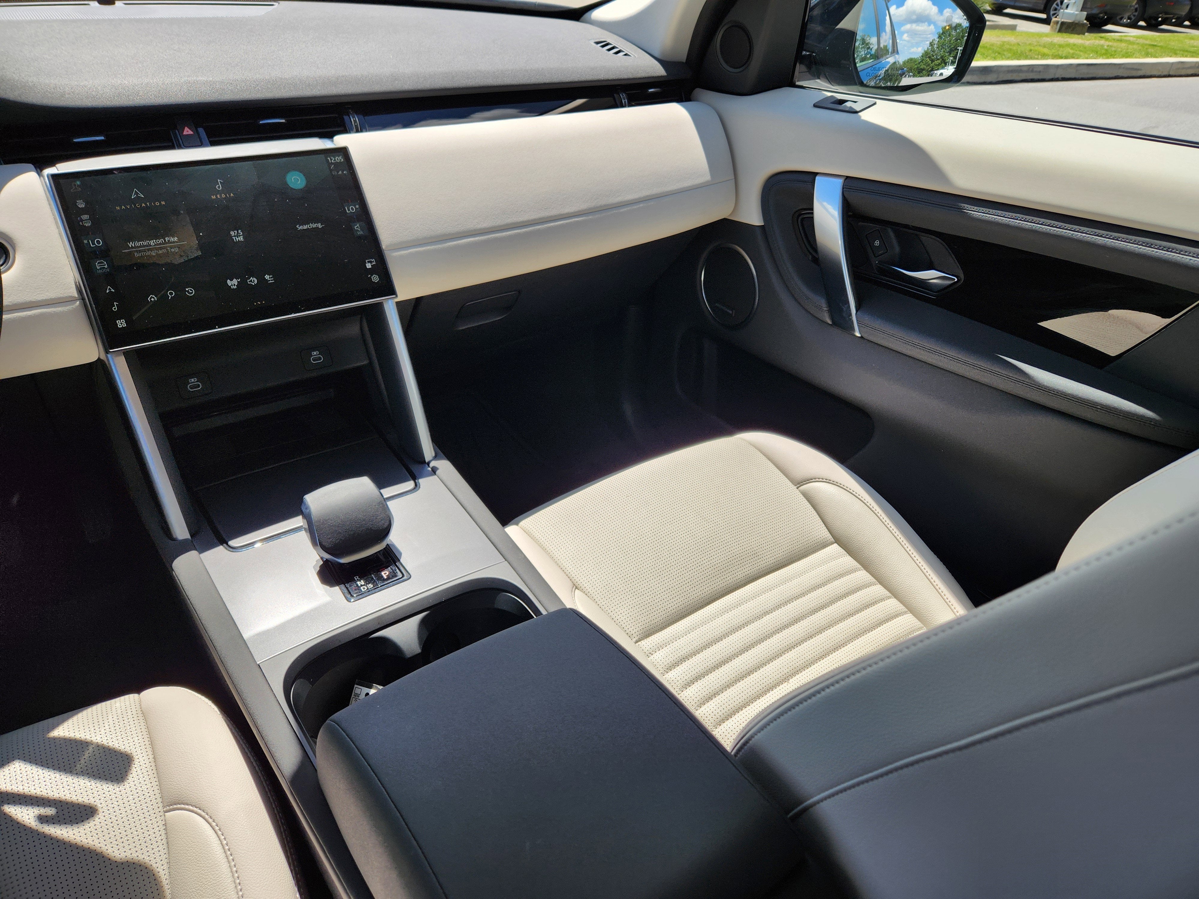 2025 Land Rover Discovery Sport S