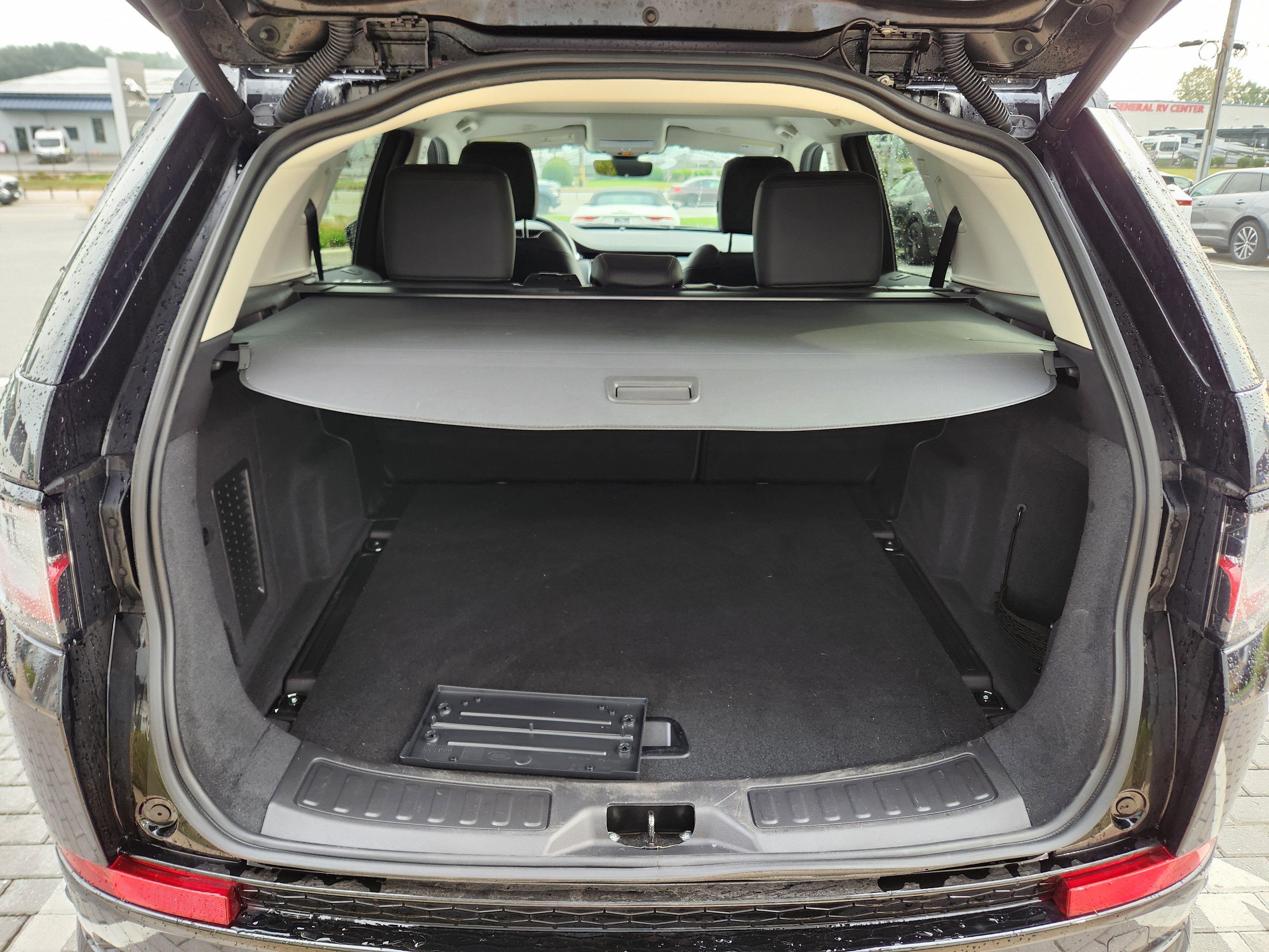 2025 Land Rover Discovery Sport S