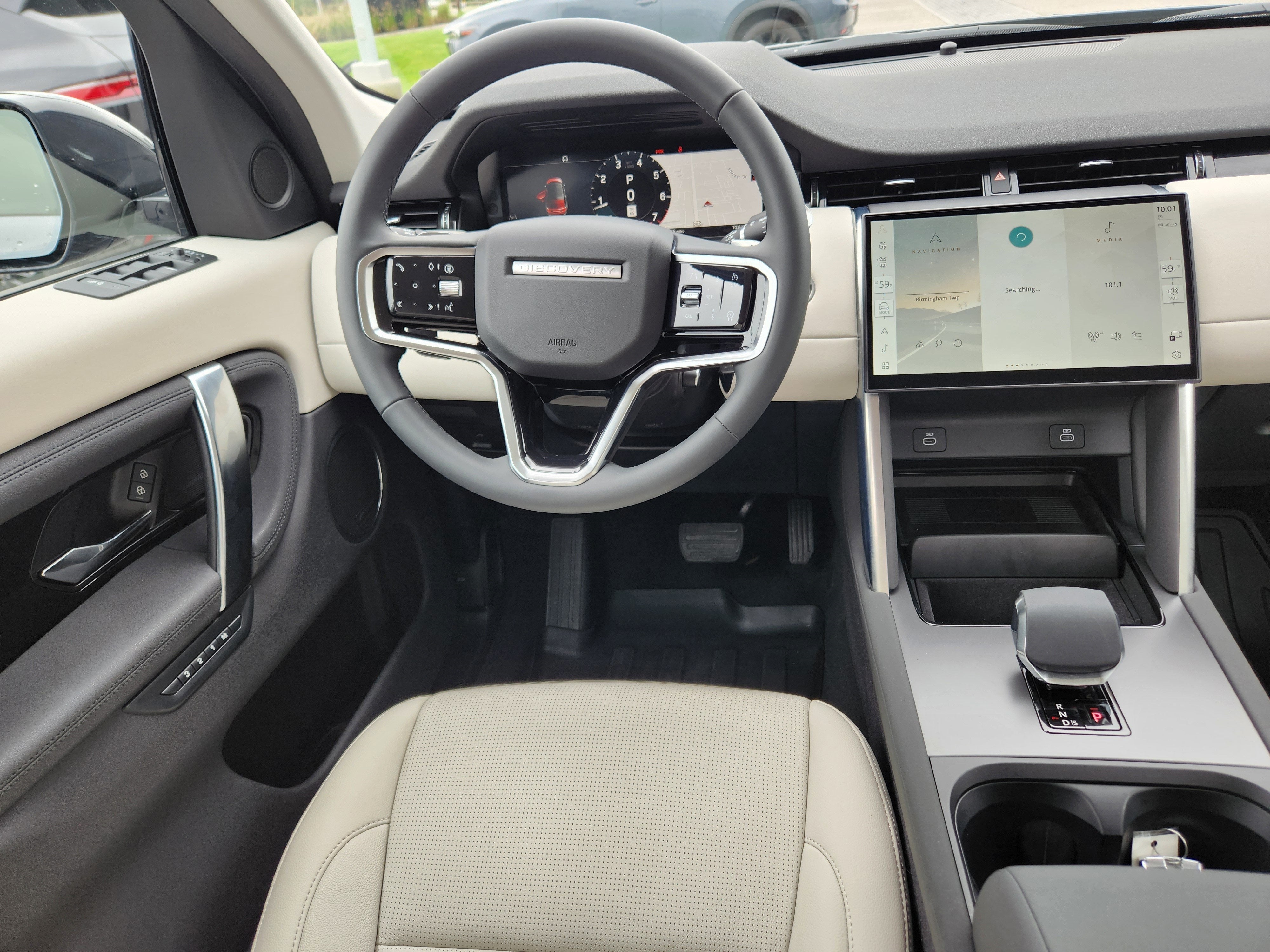 2025 Land Rover Discovery Sport S