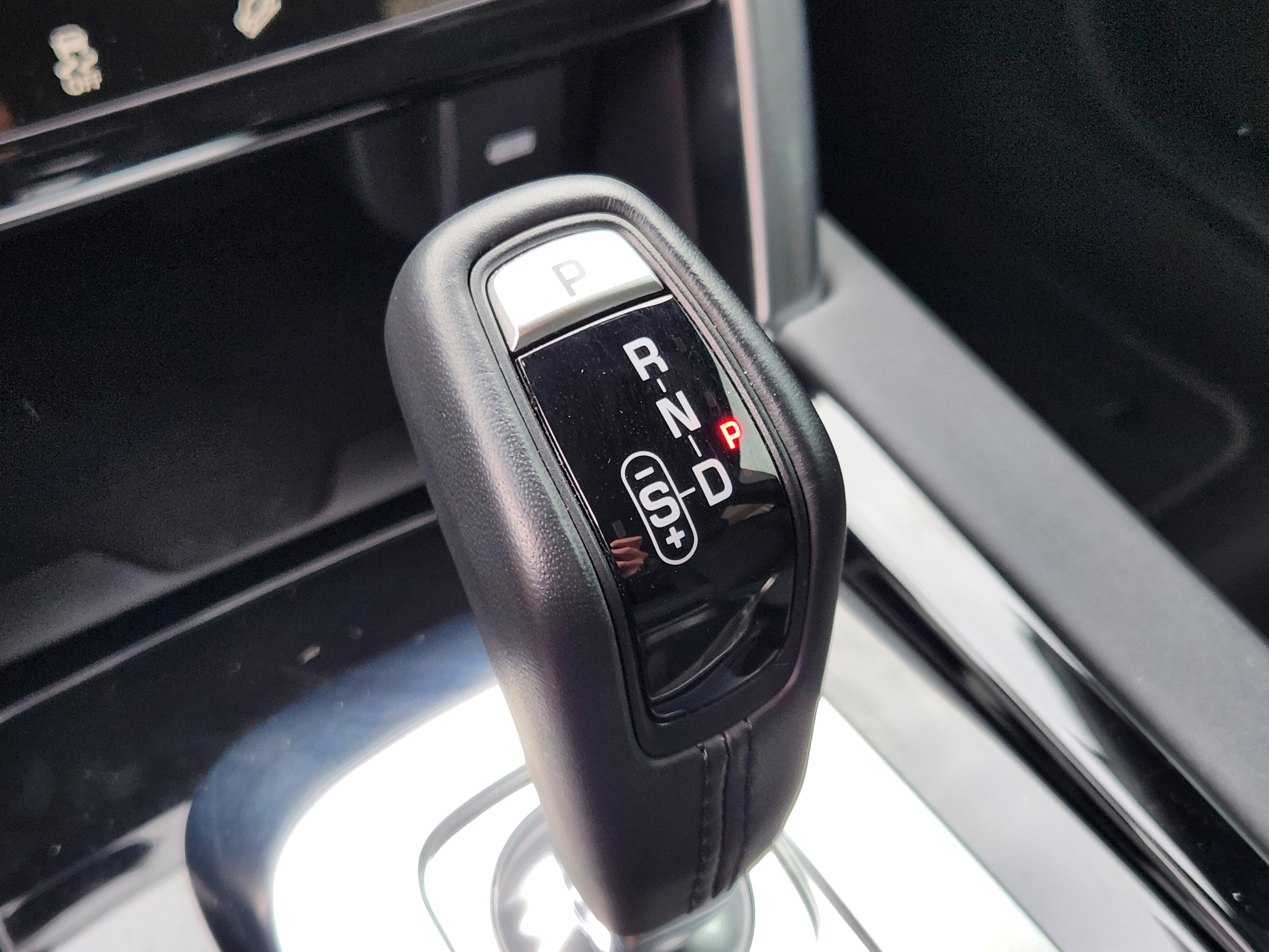 2023 Land Rover Discovery Sport SE