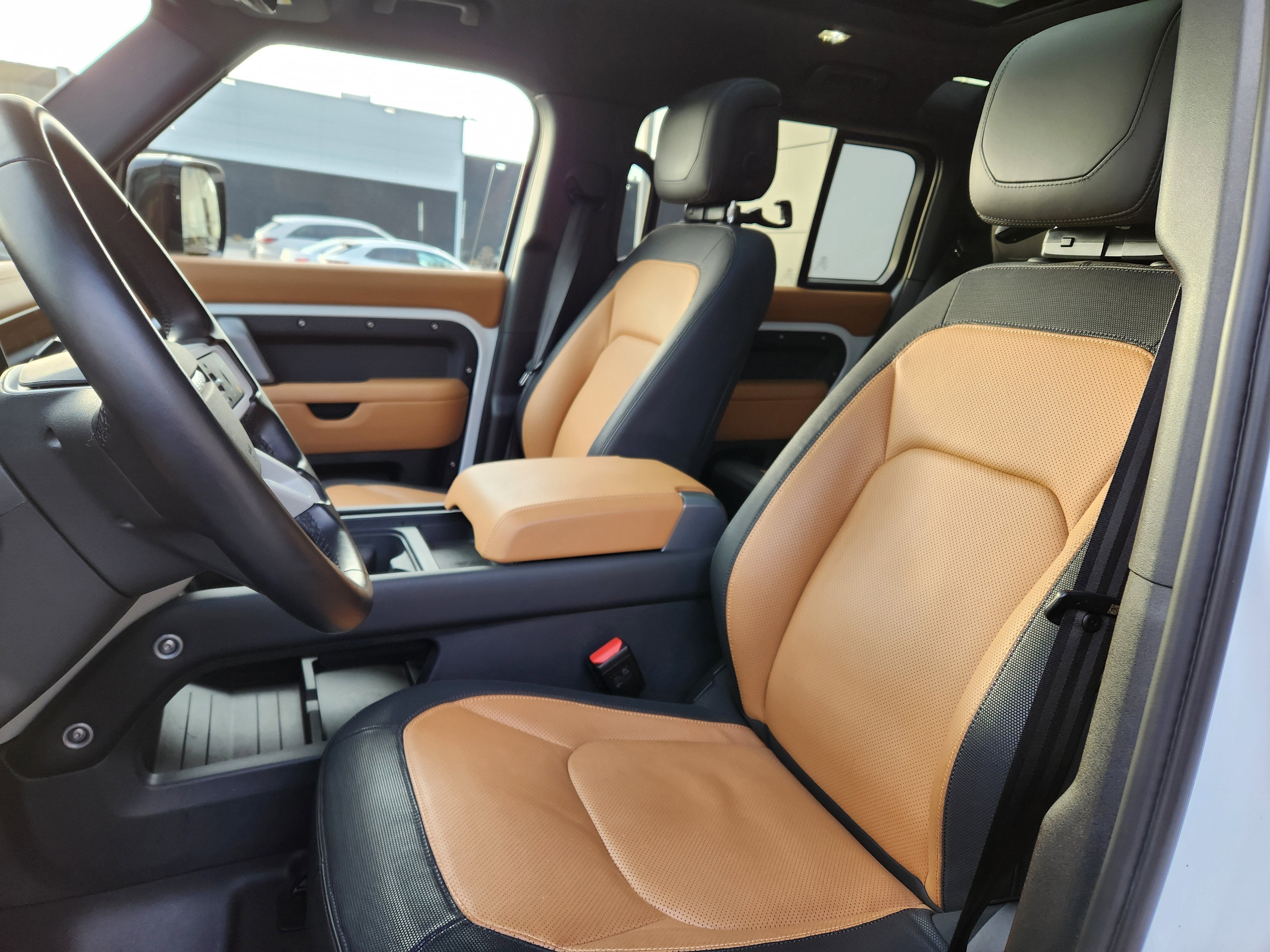 2024 Land Rover Defender 110 X-Dynamic SE