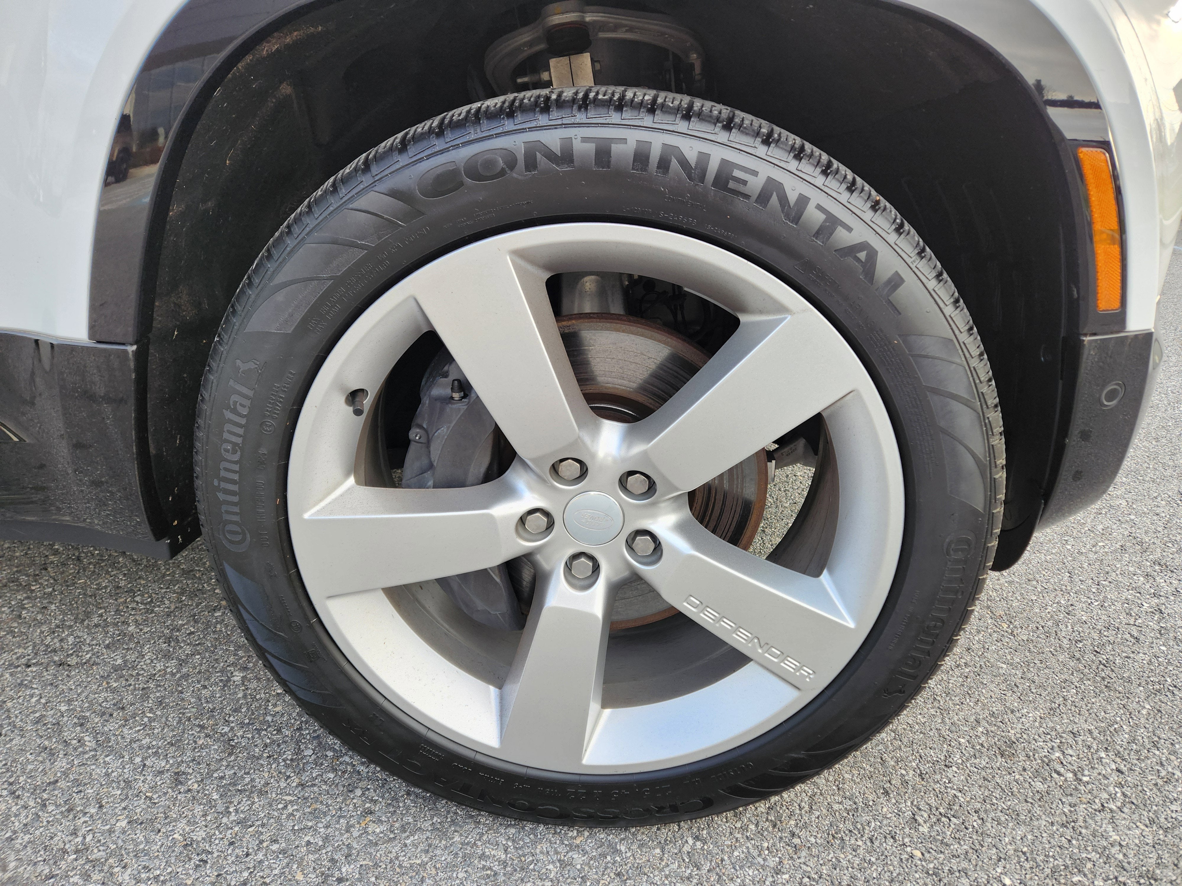 2024 Land Rover Defender 110 X-Dynamic SE