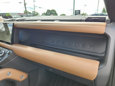2025 Land Rover Defender 110 X-Dynamic SE