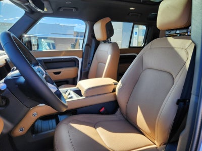 2025 Land Rover Defender 110 X-Dynamic SE