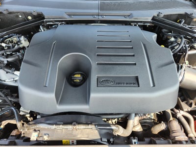 2023 Land Rover Defender 130 X-Dynamic SE