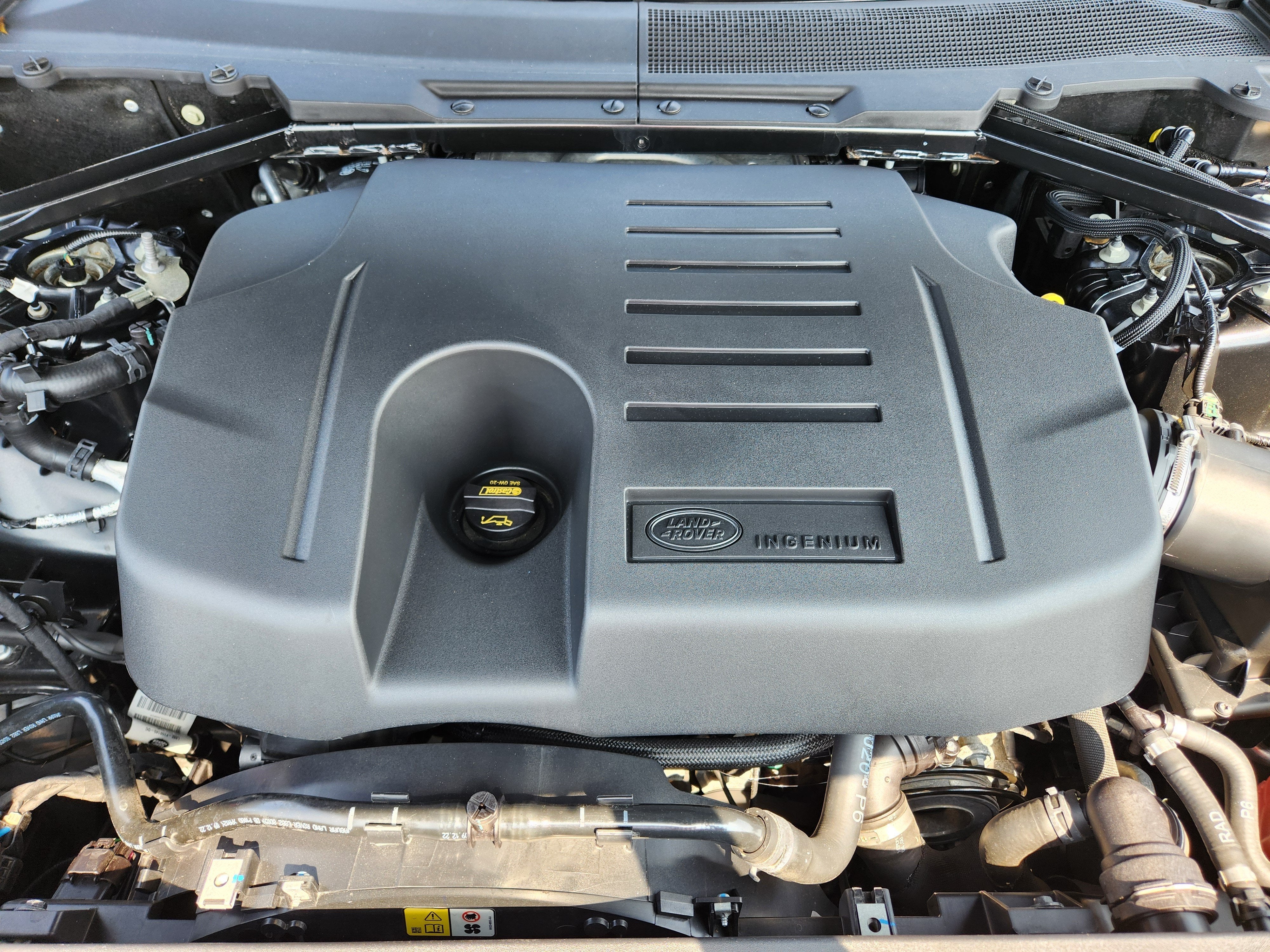 2023 Land Rover Defender 130 X-Dynamic SE