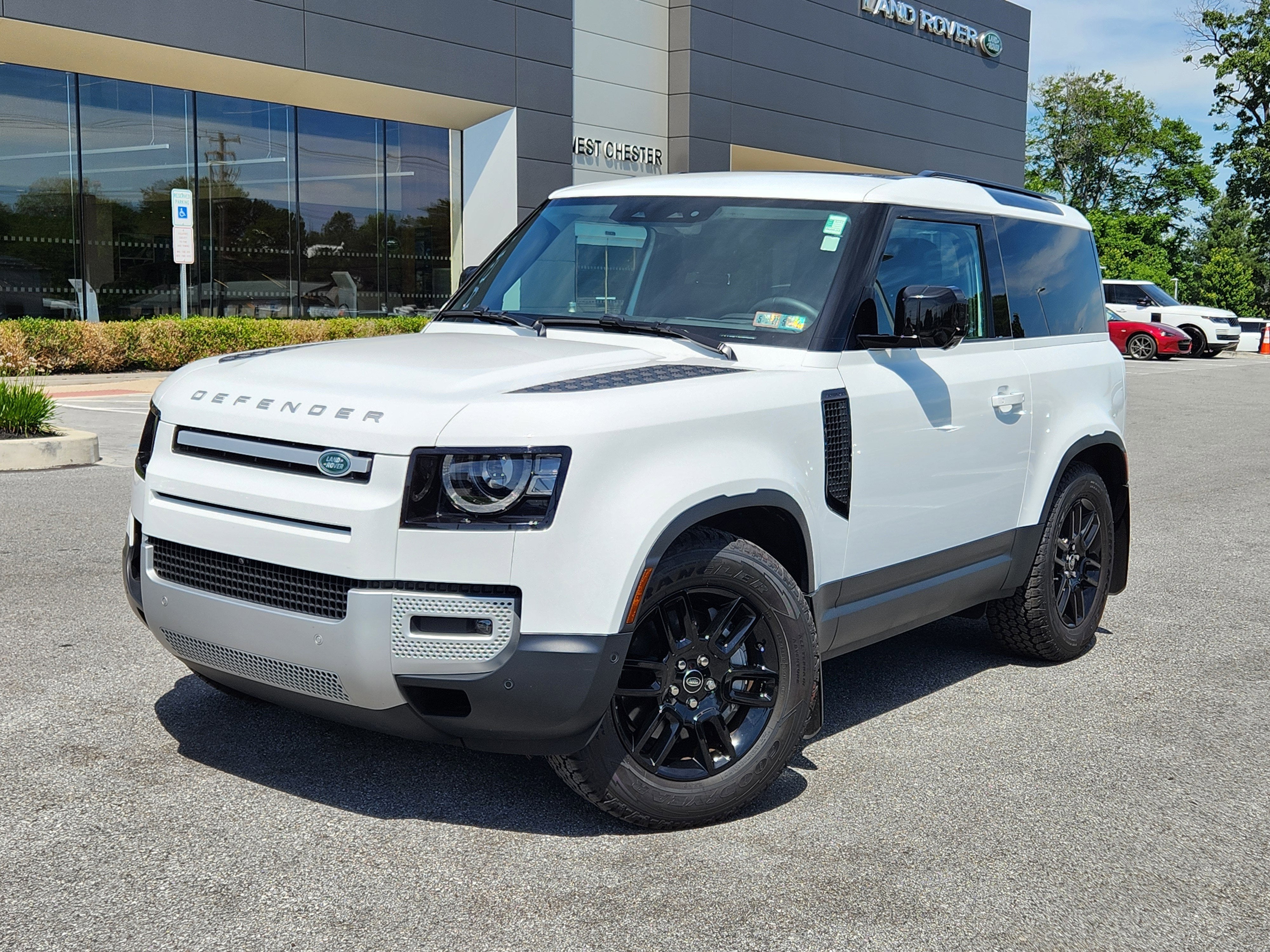 2025 Land Rover Defender 90 S