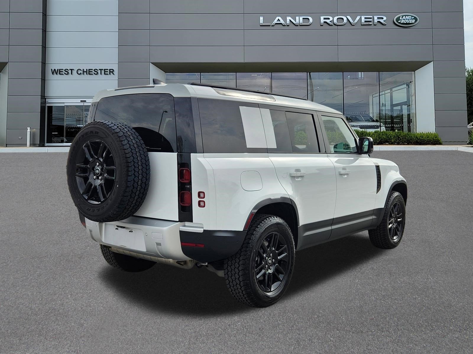 2025 Land Rover Defender S