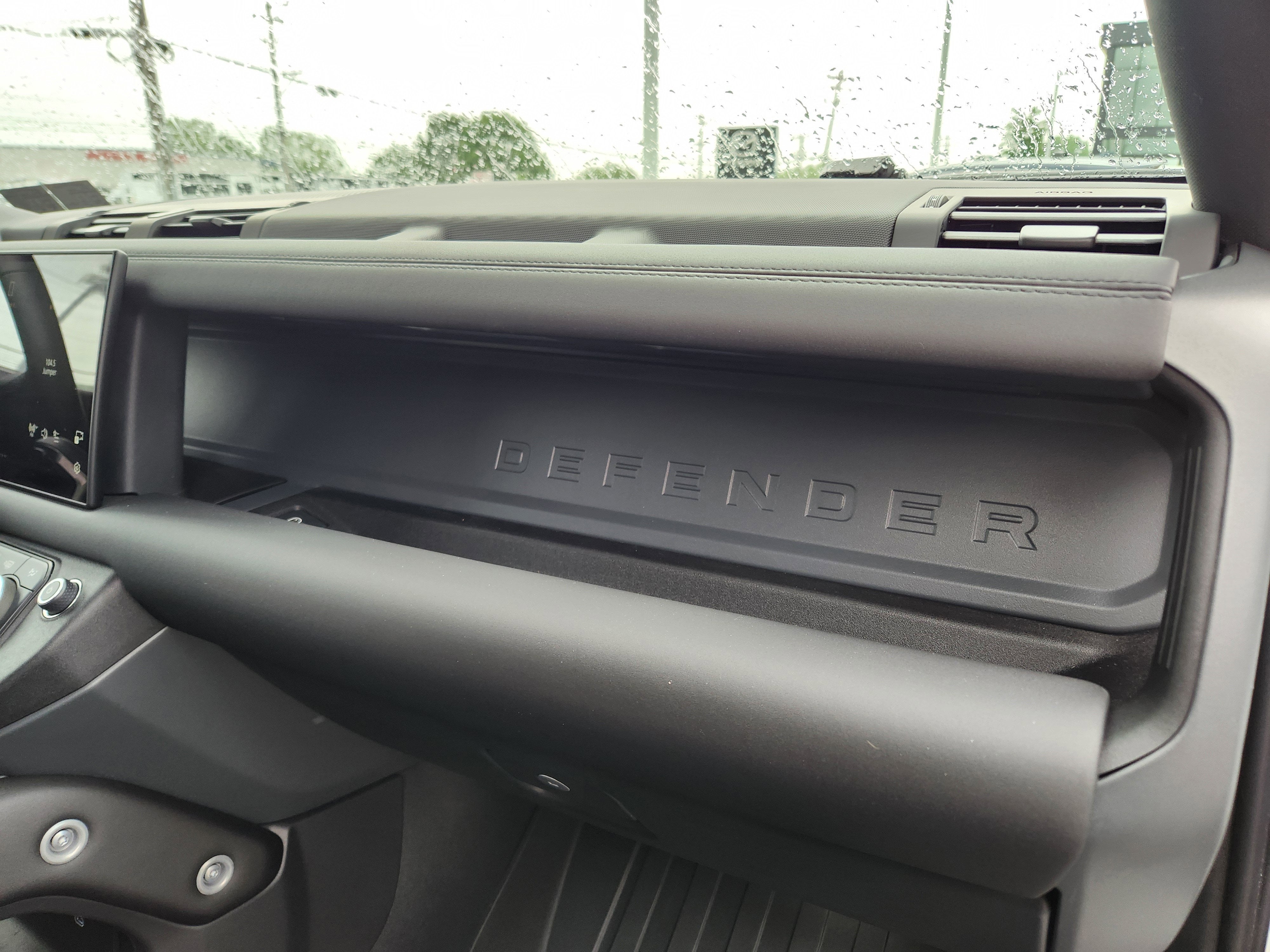 2025 Land Rover Defender S
