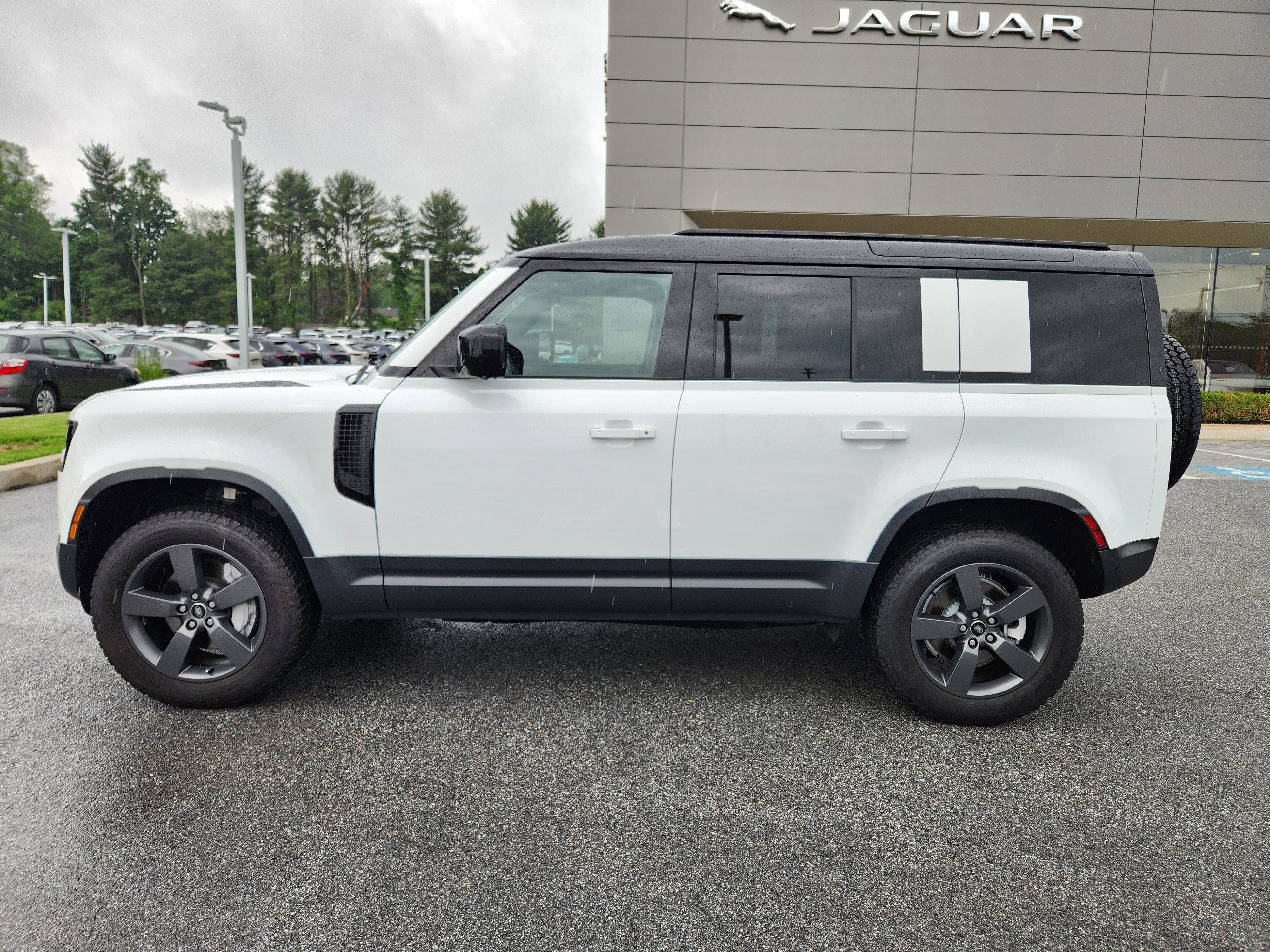 2025 Land Rover Defender S