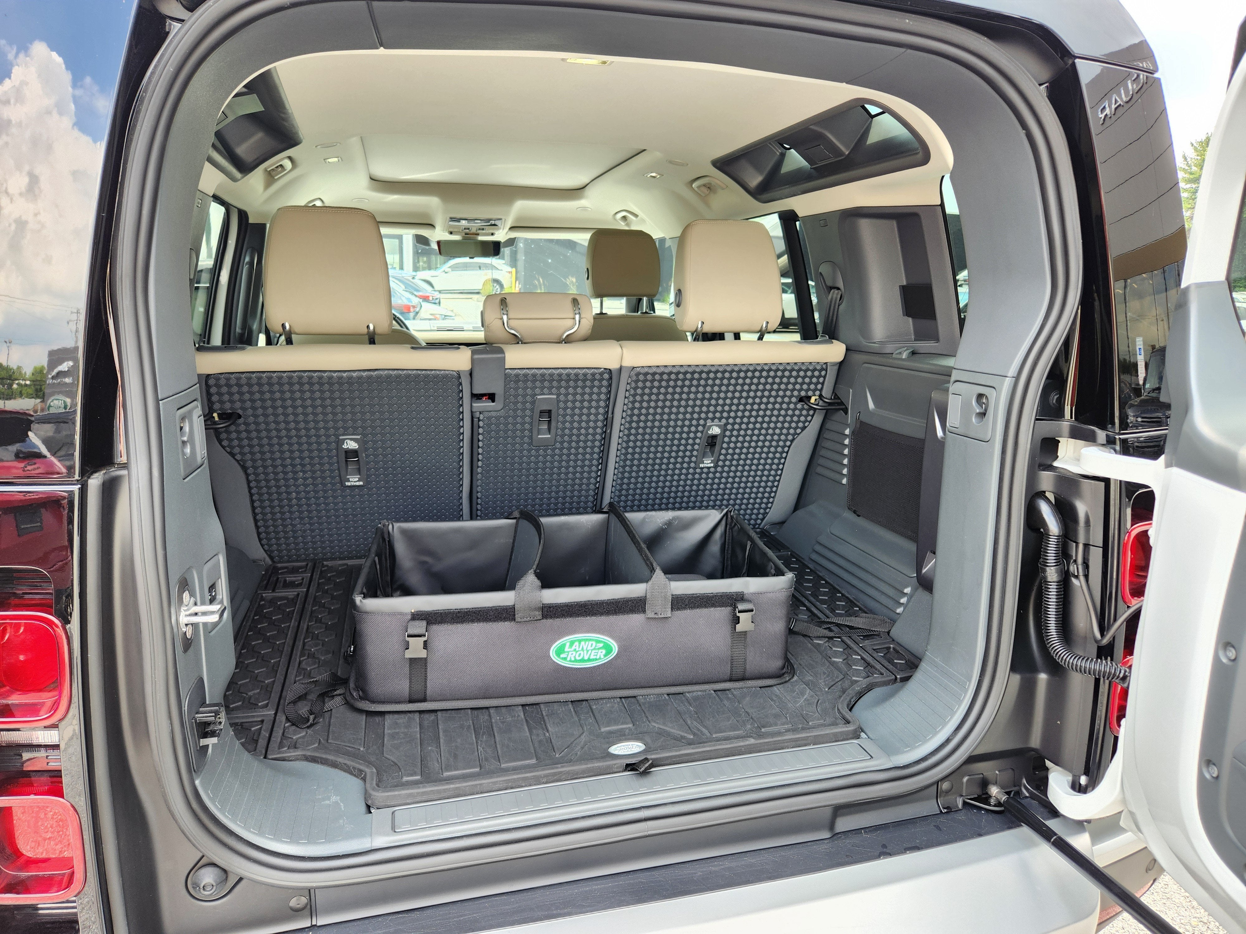2024 Land Rover Defender S