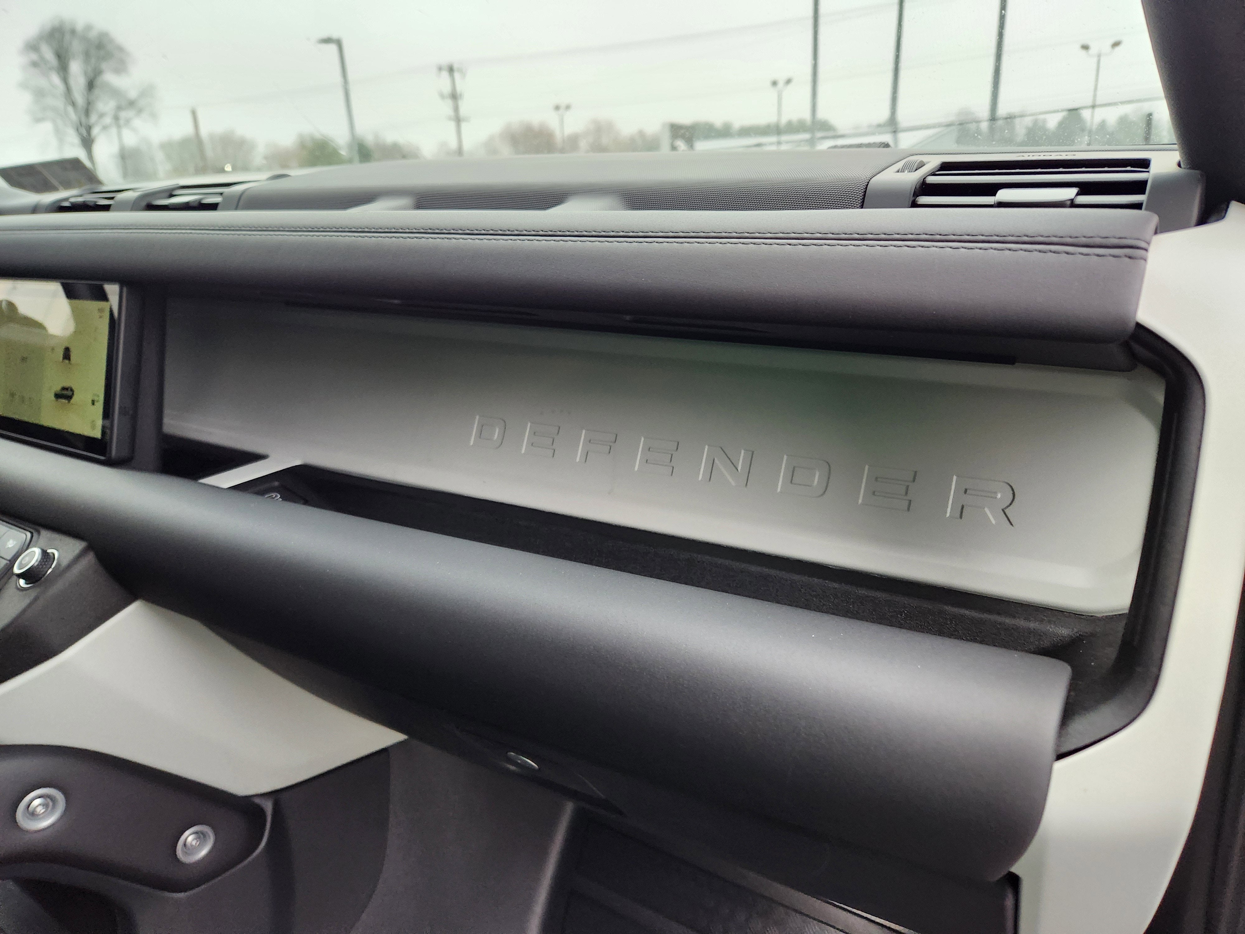 2024 Land Rover Defender 110 S