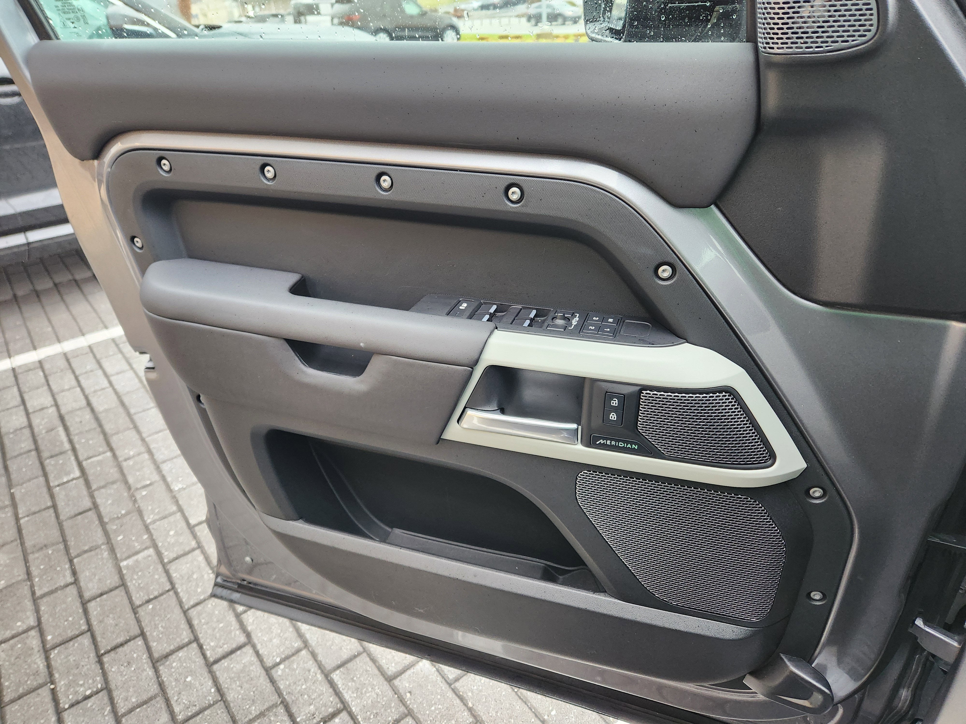 2024 Land Rover Defender 110 S