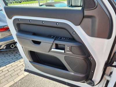 2026 Land Rover Defender 110 S