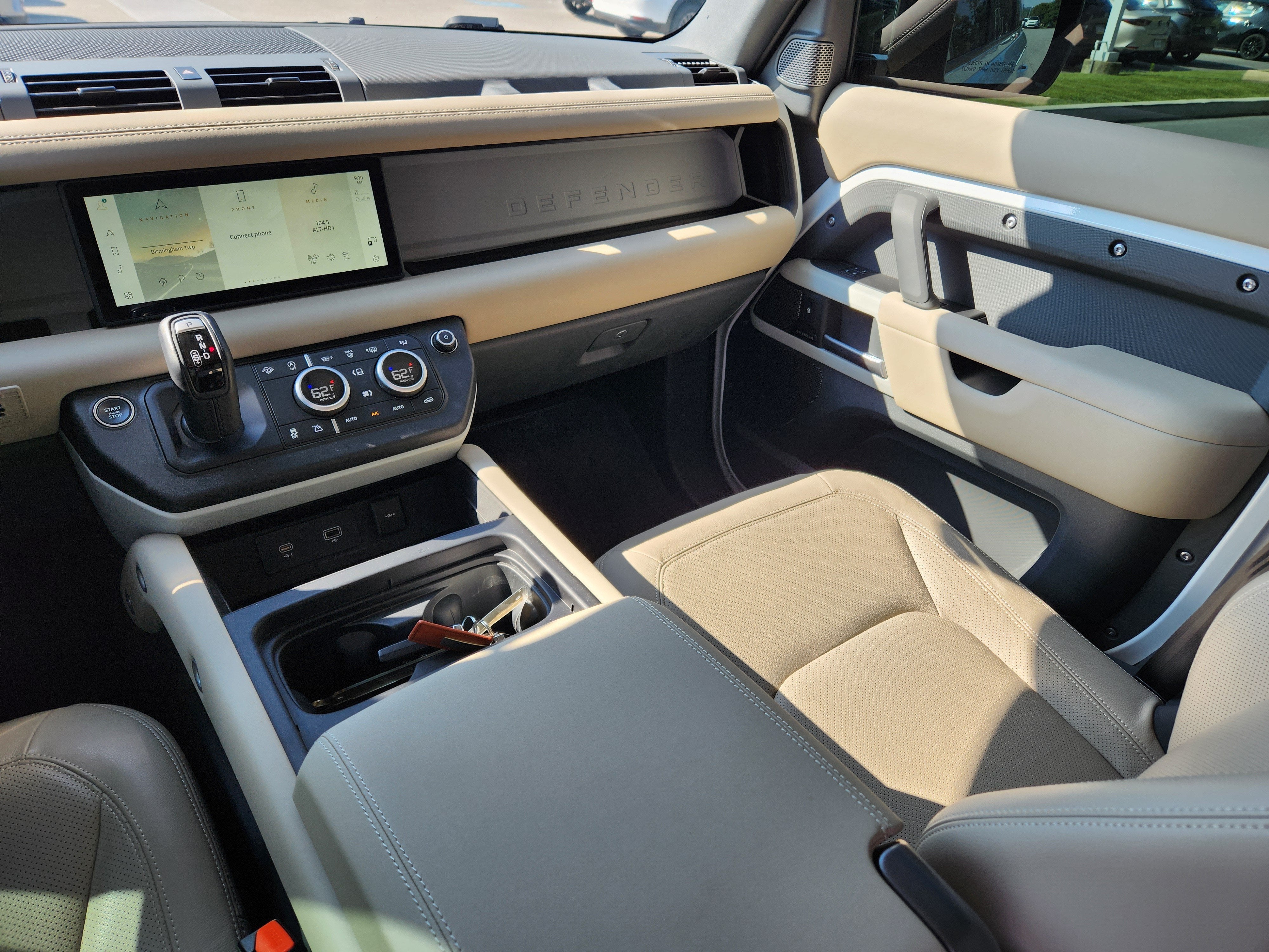 2024 Land Rover Defender 110 S