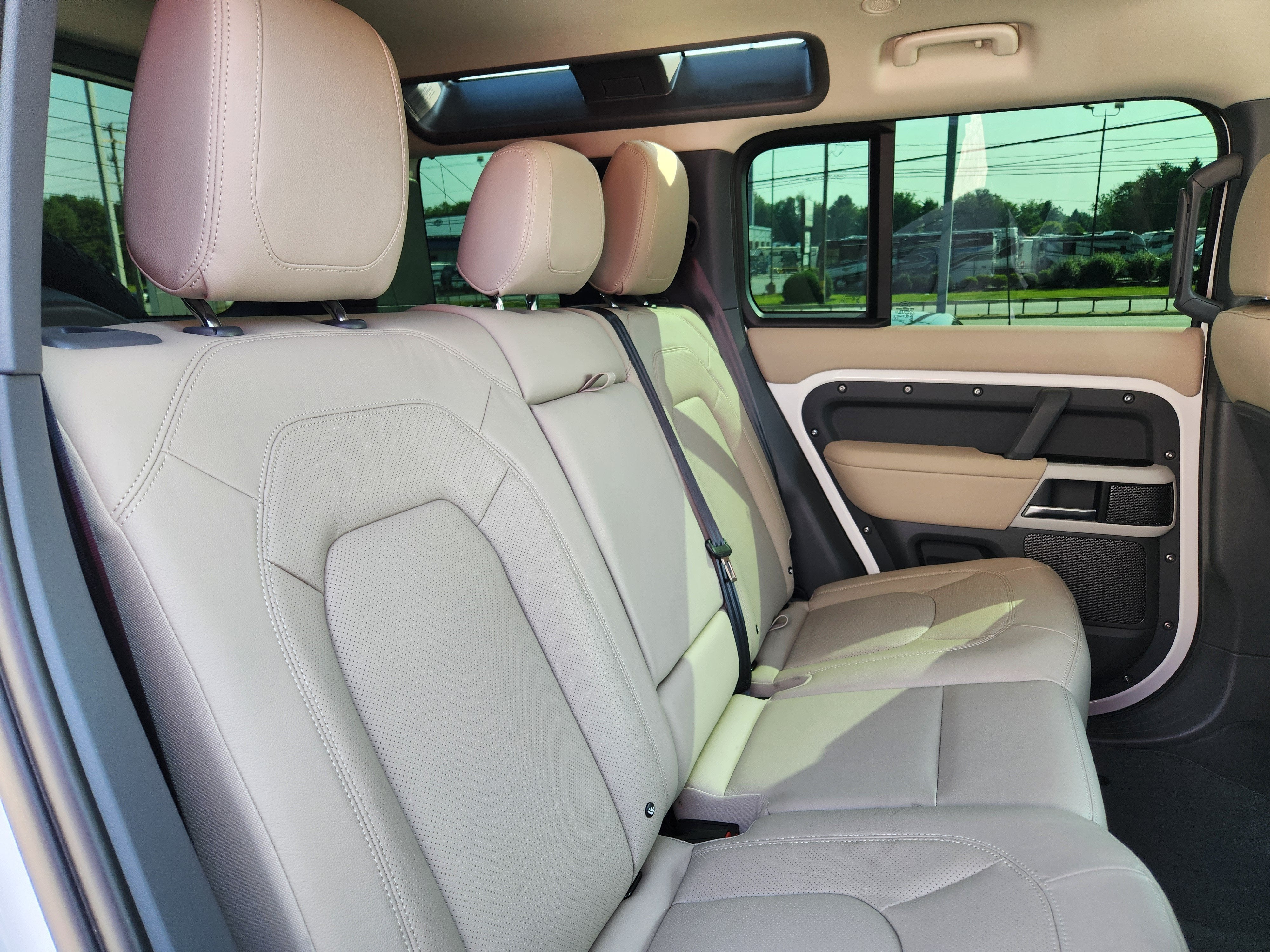 2024 Land Rover Defender 110 S