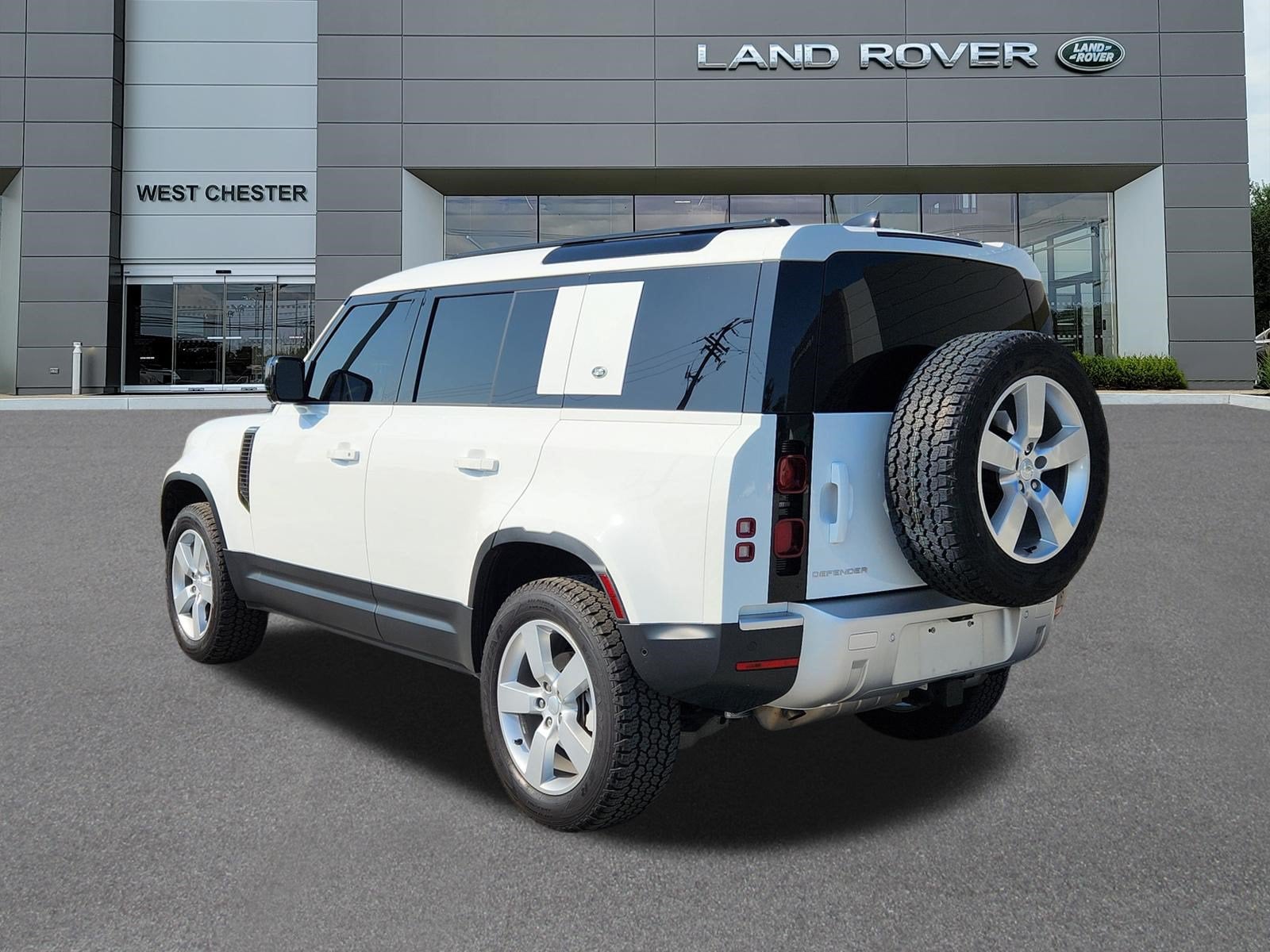 2024 Land Rover Defender 110 S