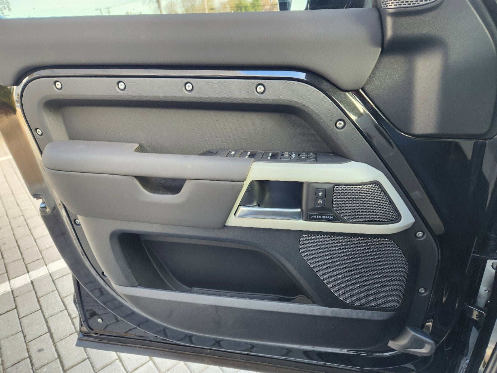 2024 Land Rover Defender 110 S