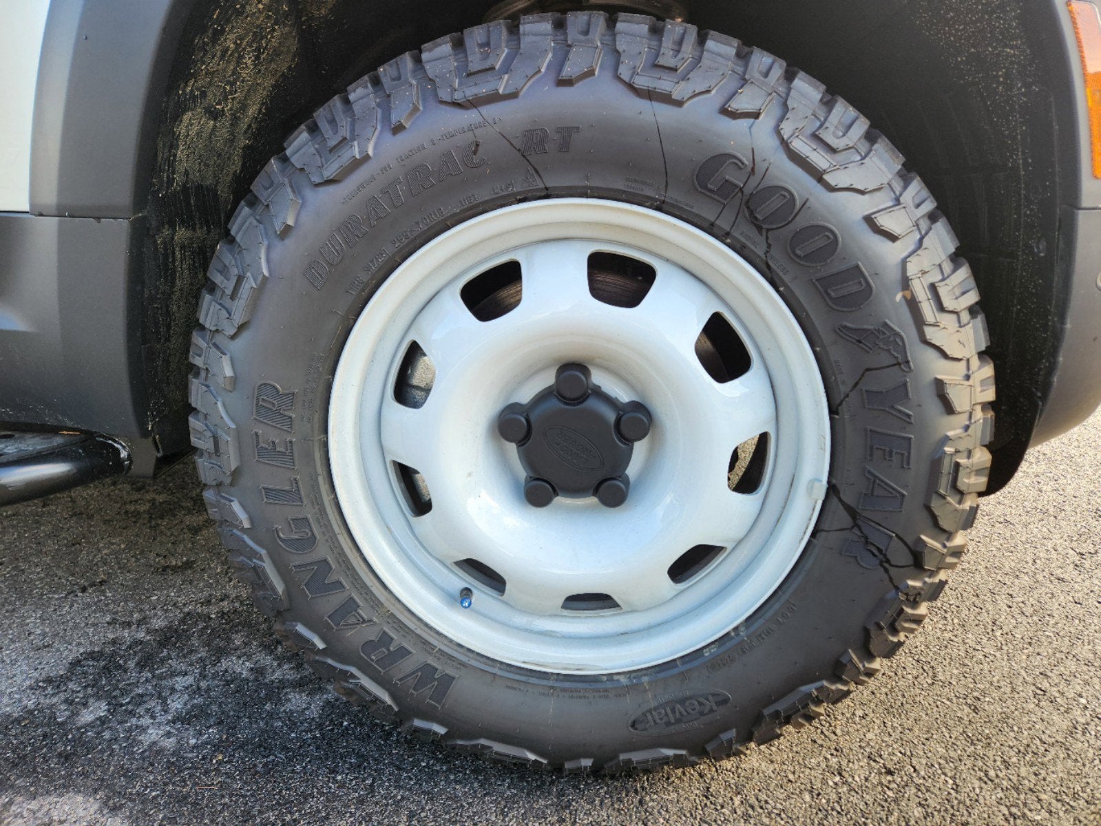 2024 Land Rover Defender 110 S