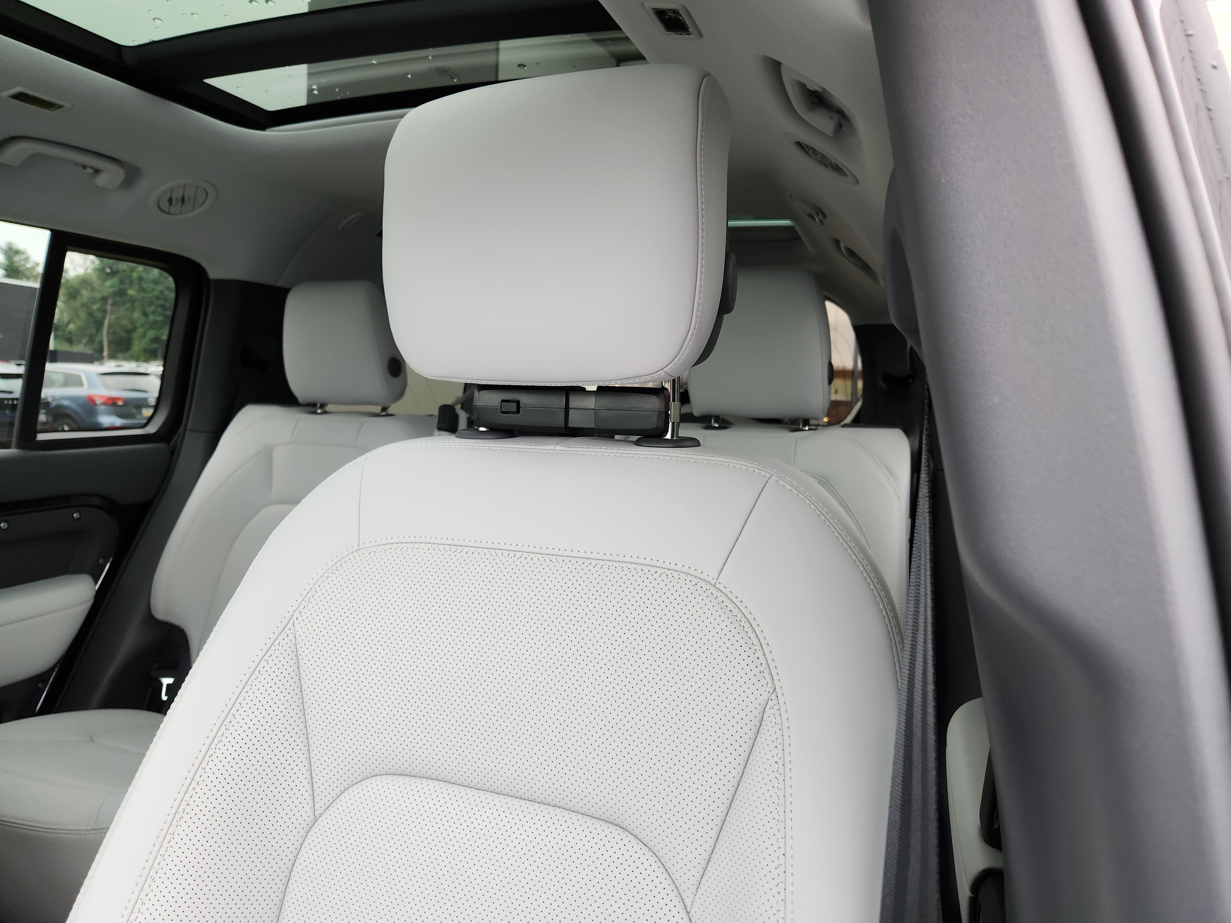2025 Land Rover Defender 130 S