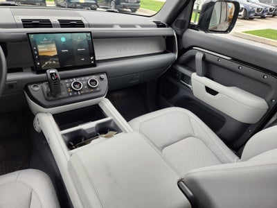 2025 Land Rover Defender 130 S